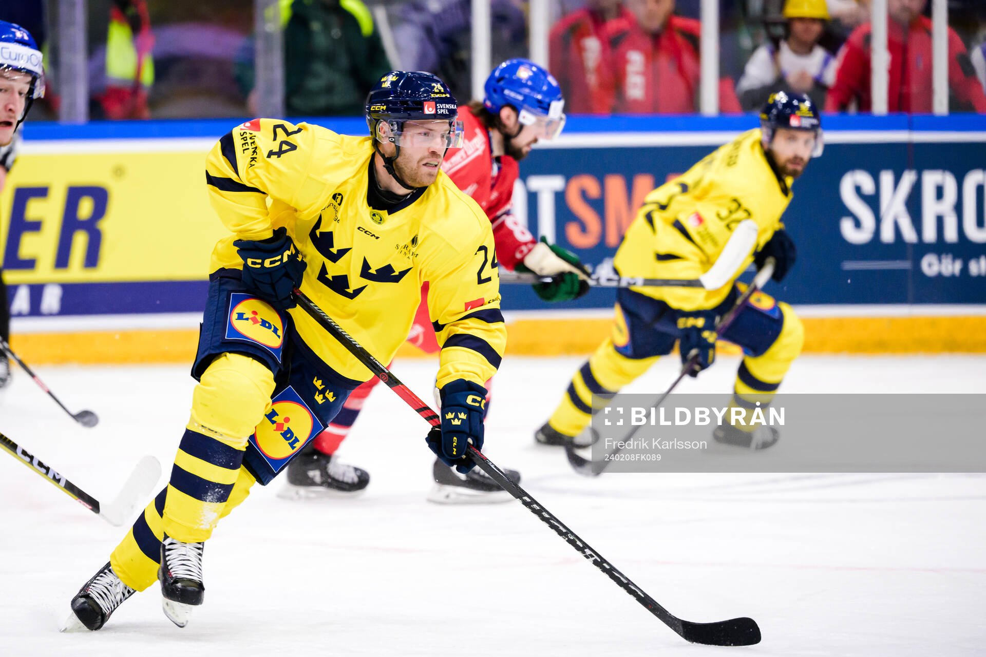 Oscar Lindberg of Sweden
