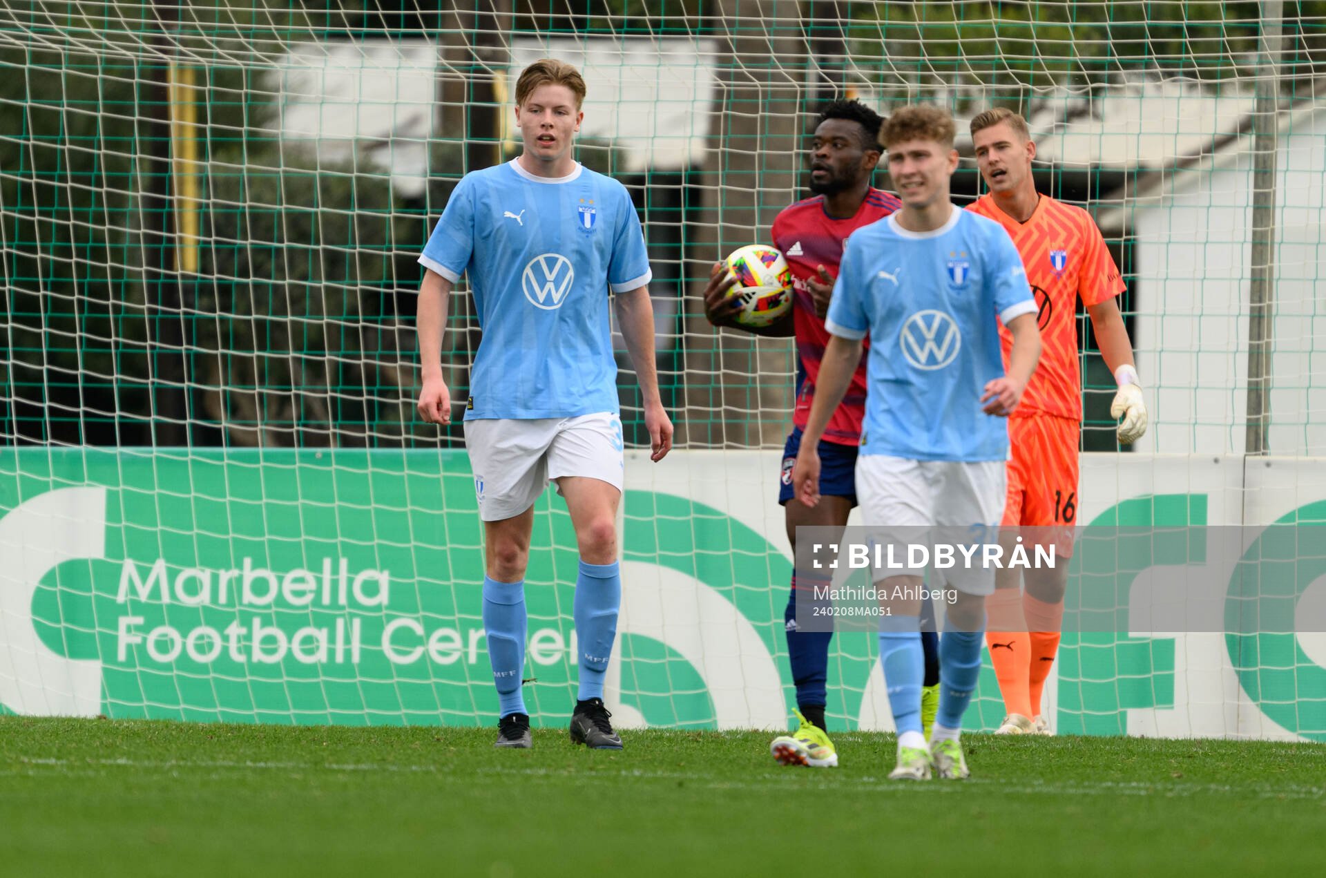 Nils Zätterström, Hugo Bolin looks dejected