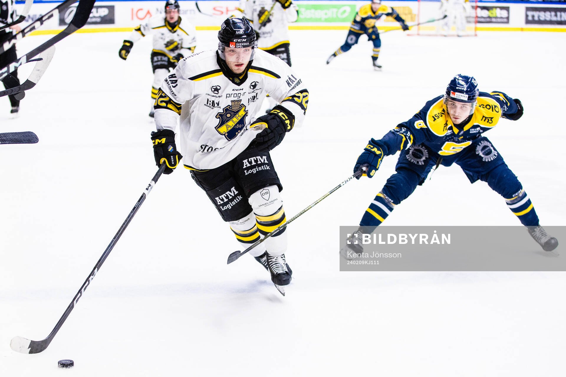 AIKs Zion Nybeck och Södertäljes William Wiå