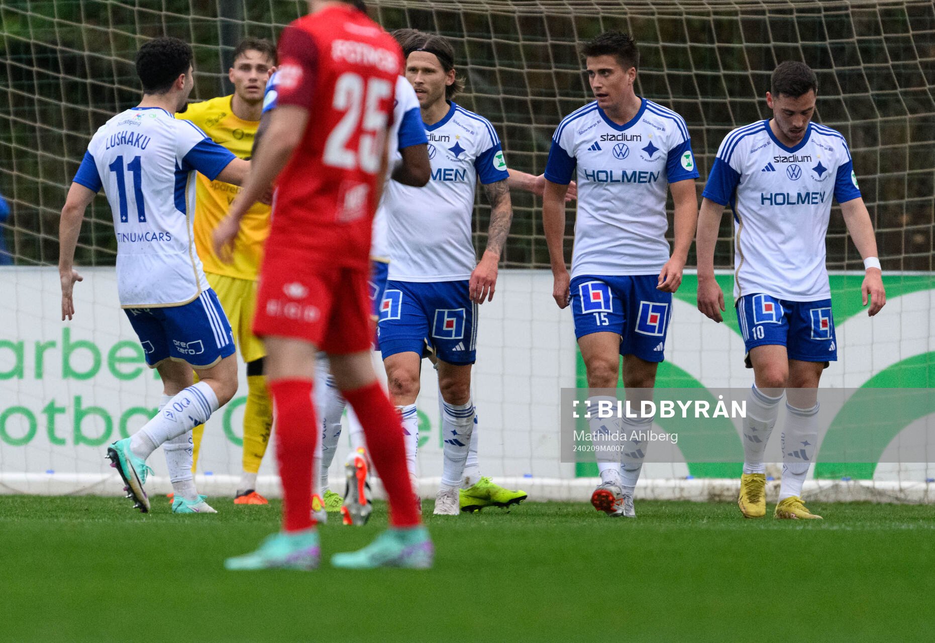 Arnor Traustason of IFK Norrköping celebrates