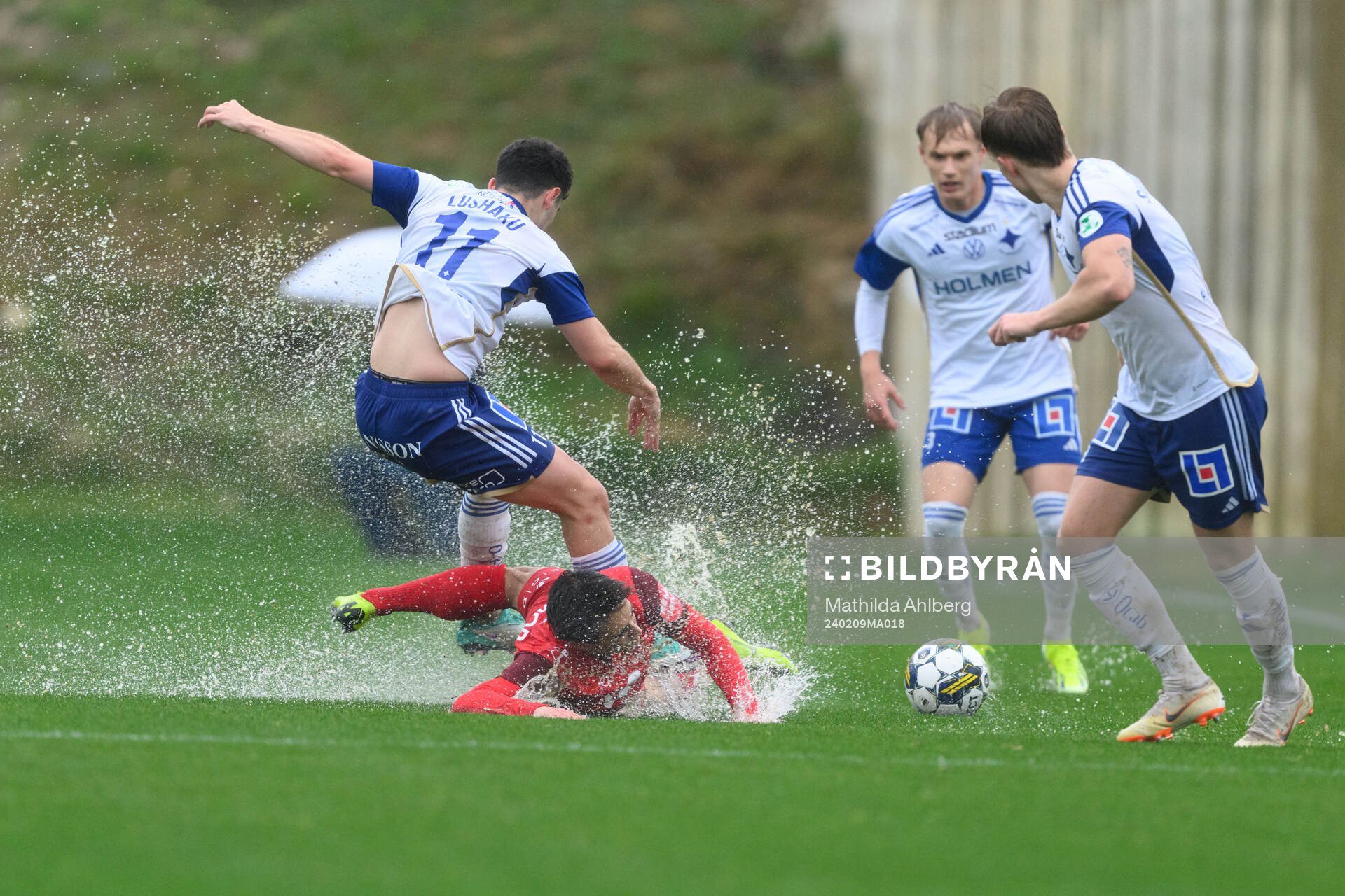 Ismet Lushaku of IFK Norrköping and Svenn Crone of Brann