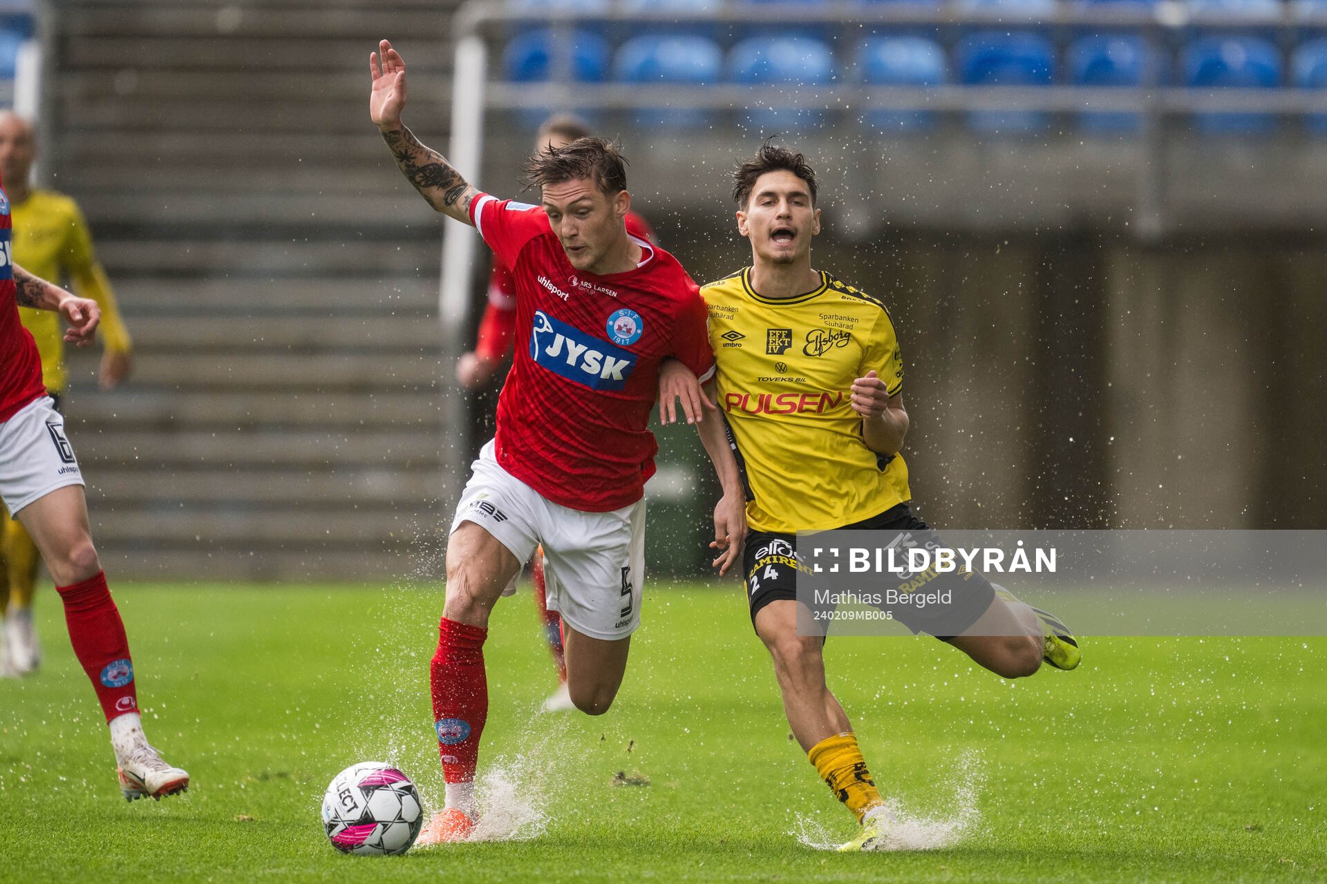 Oliver Sonne of Silkeborg and Camil Jebara of Elfsborg