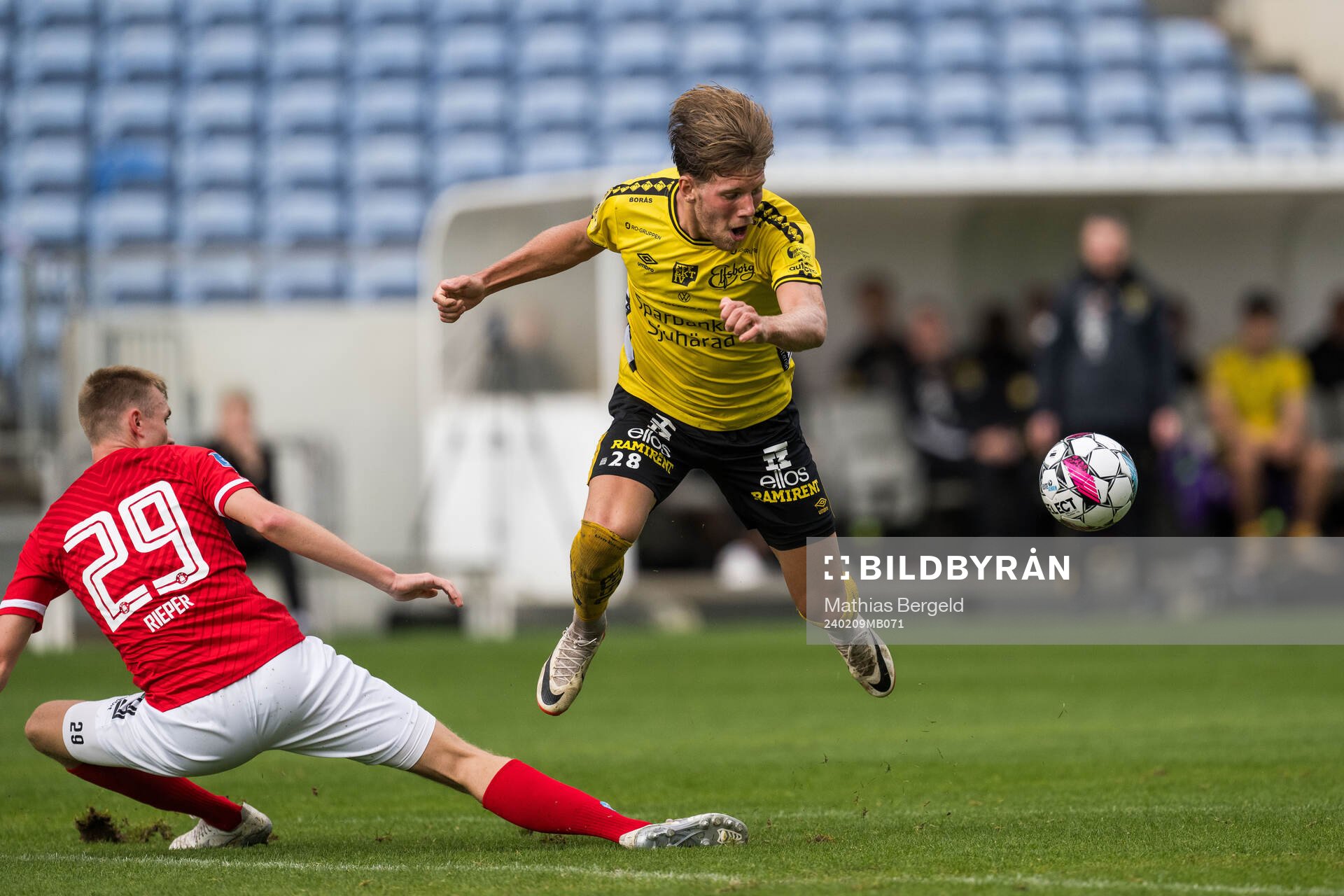 Frederik Rieper of Silkeborg and Noah Söderberg of Elfsborg