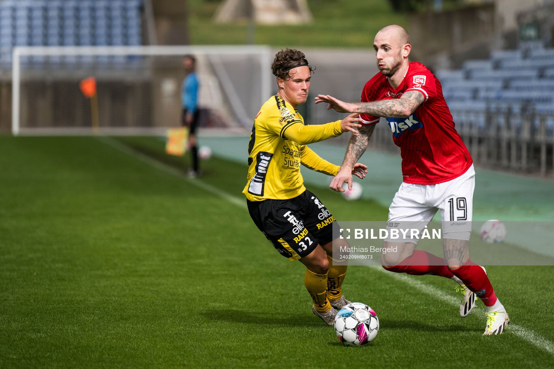 Enzo Andrén of Elfsborg and Jens Martin Gammelby of