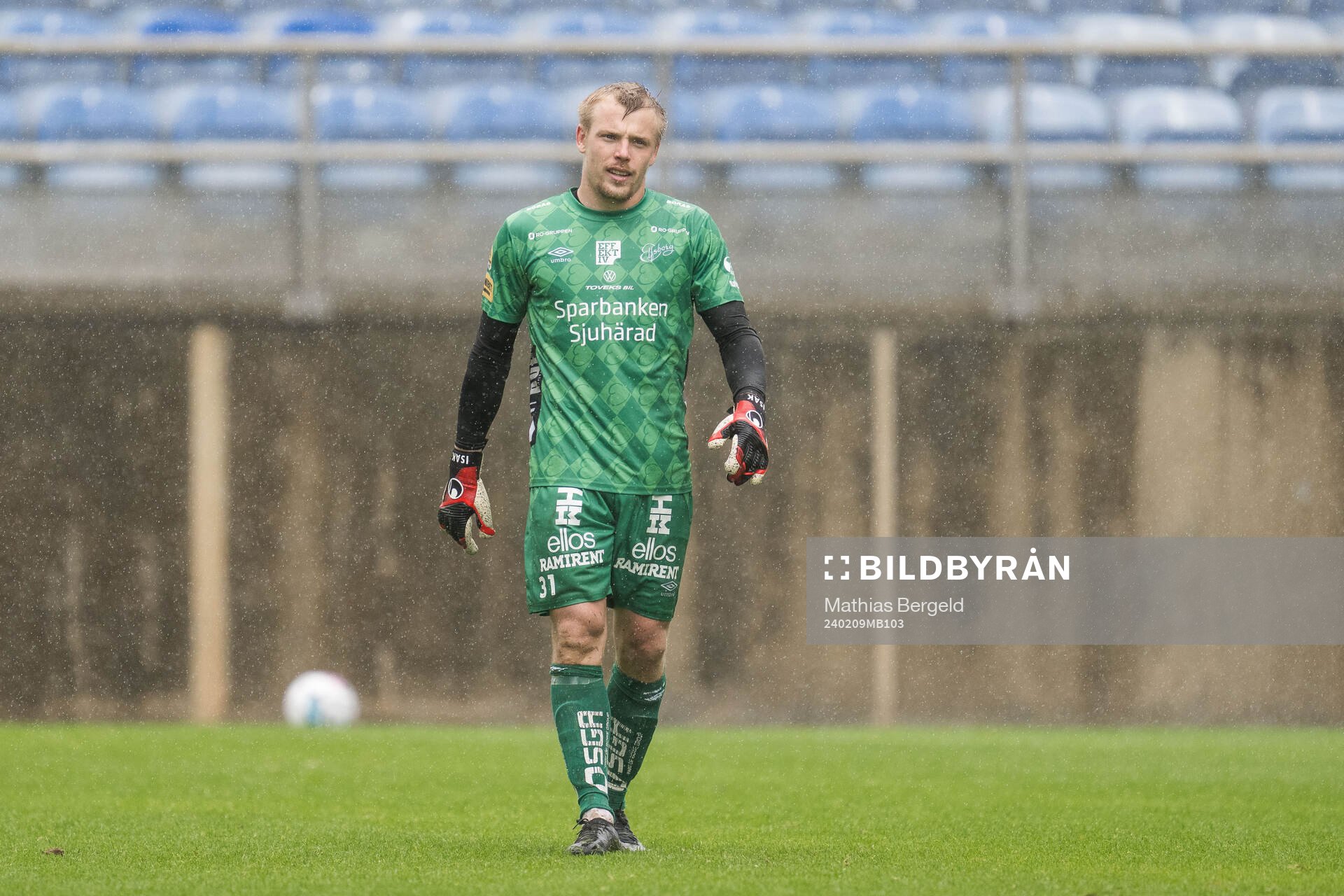 Goalkeeper Isak Pettersson of Elfsborg