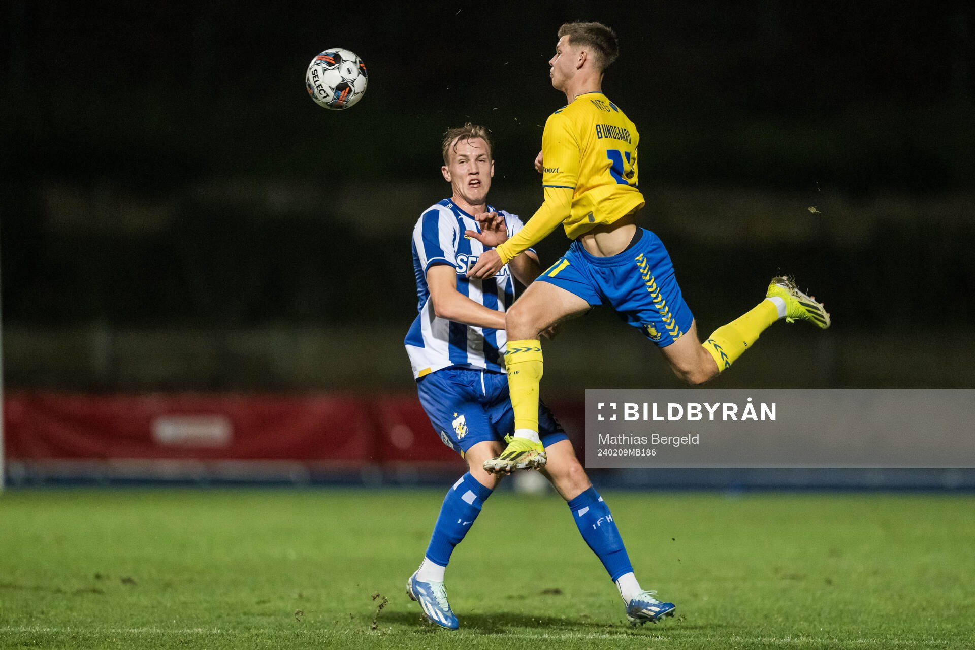 Adam Carlén of IFK Göteborg and Filip Bundgaard of