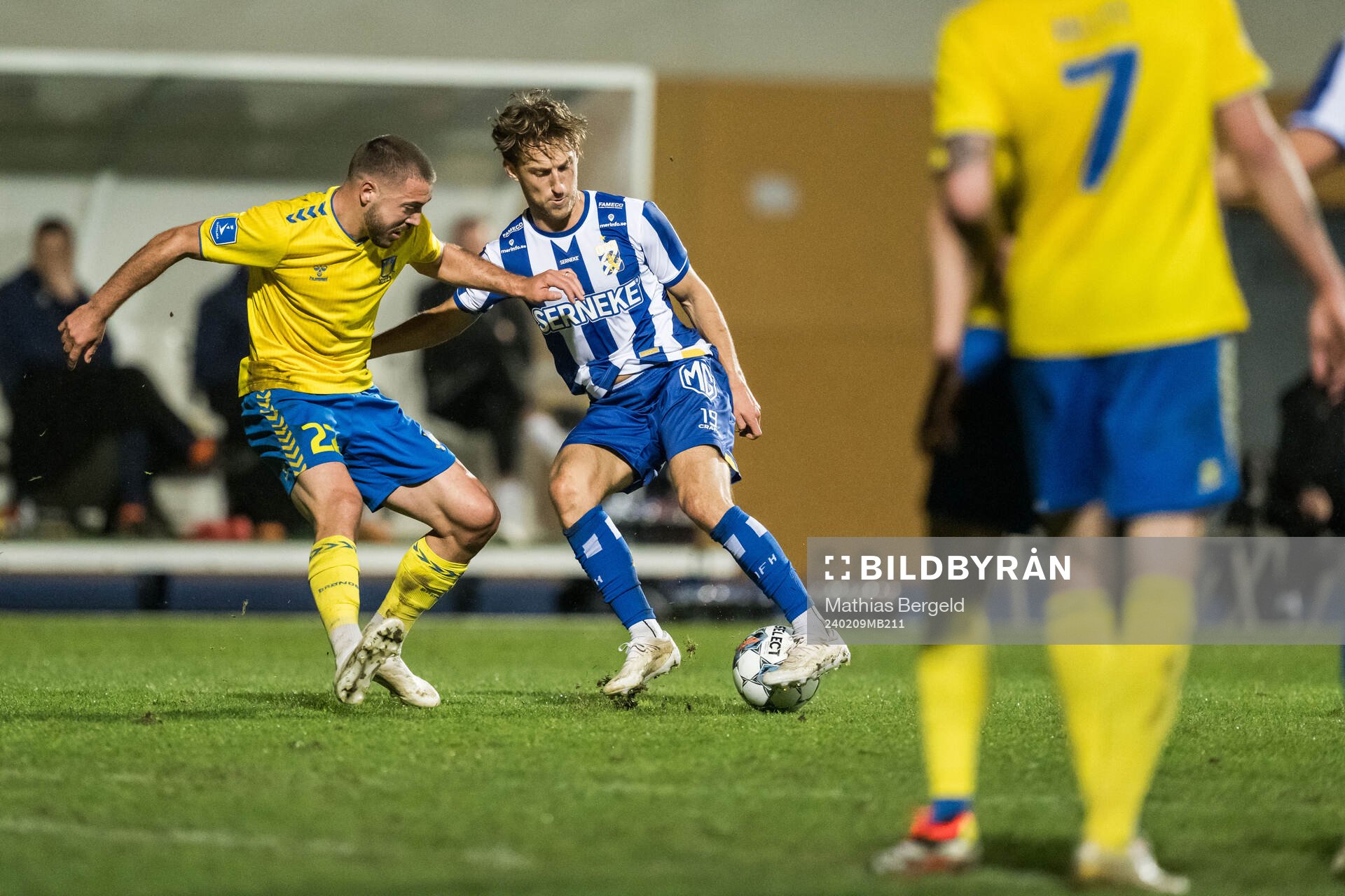 Josip Radosevic of Brøndby and Arbnor Mucolli of IFK