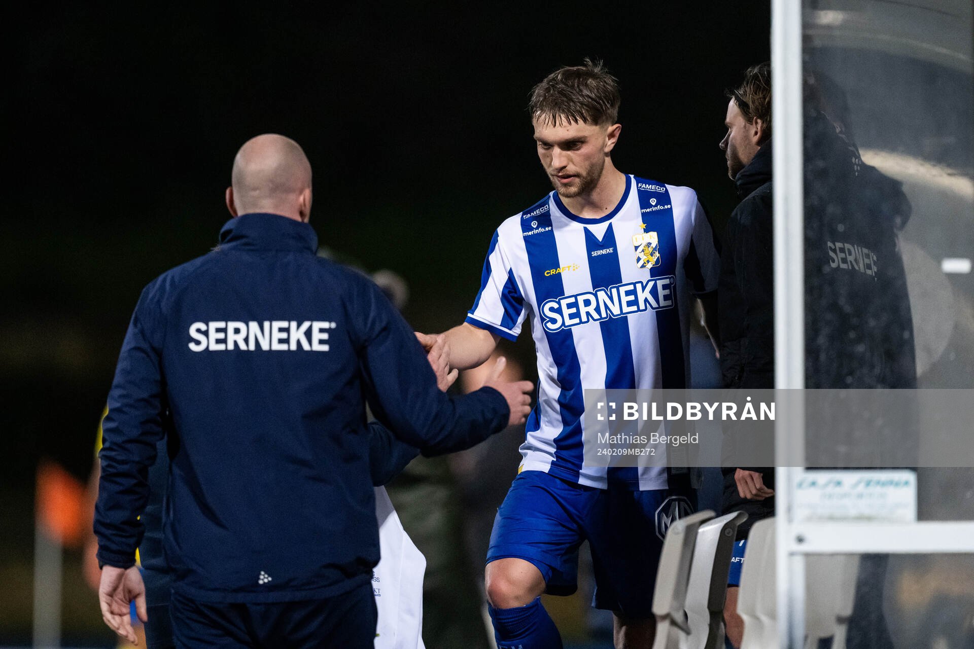 Andreas Pyndt of IFK Göteborg is substituted off