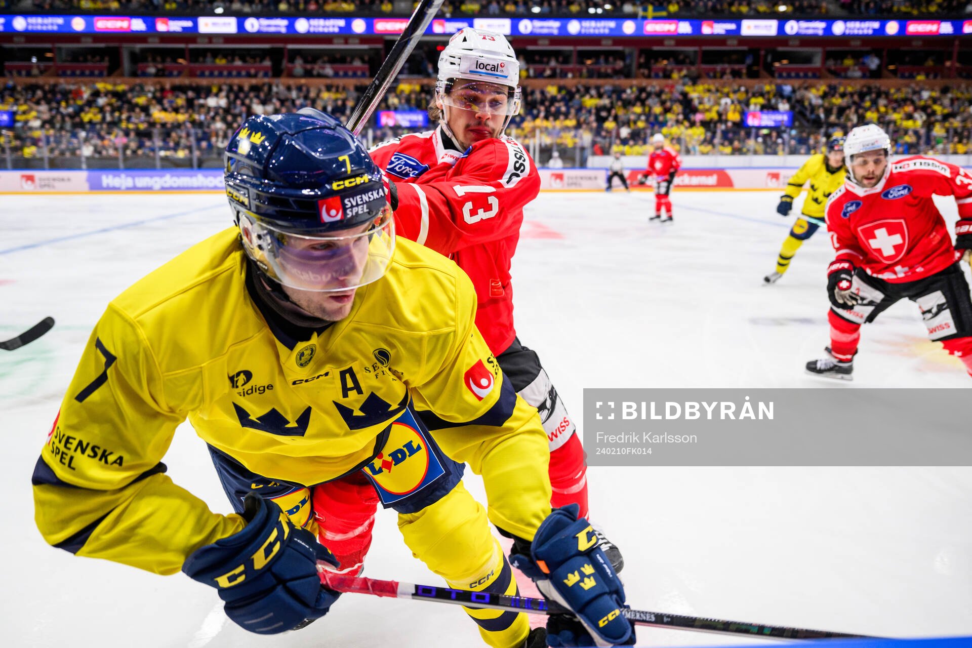 Henrik Tömmernes of Sweden and Sandro Schmid of Switzerland