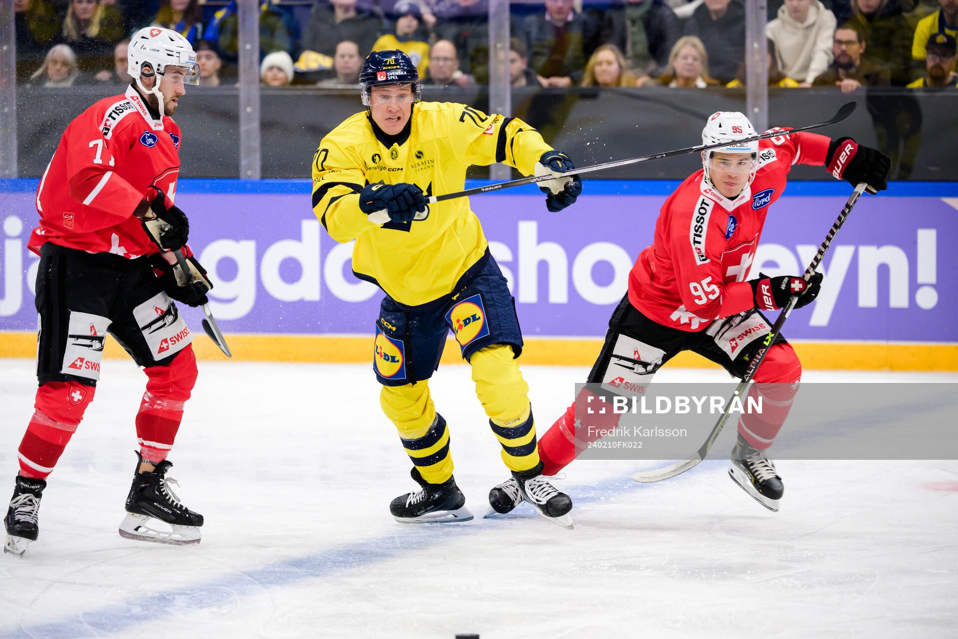 Dennis Rasmussen of Sweden and Tyler Moy of Switzerland