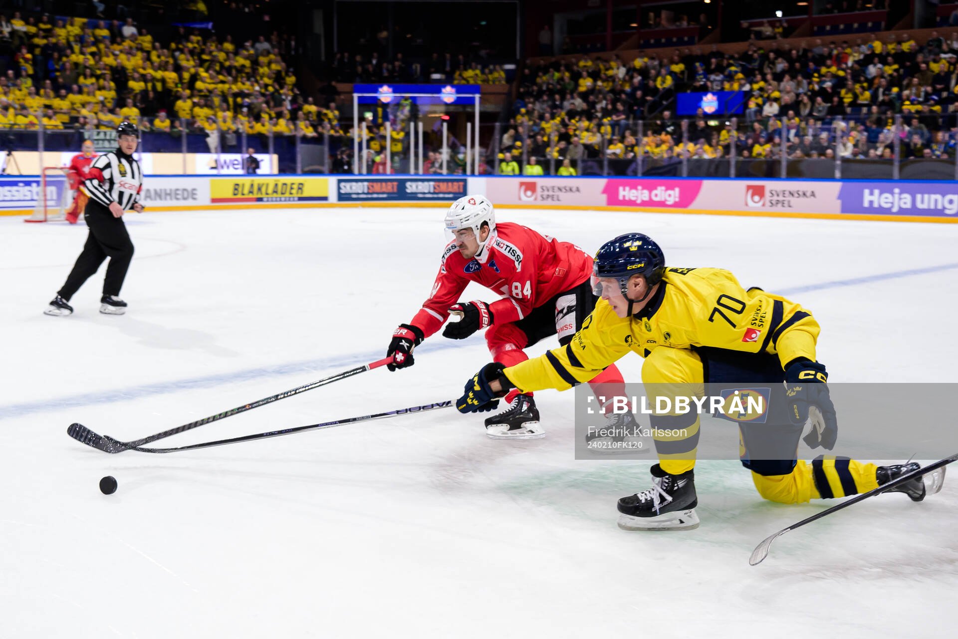 Samuel Kreis of Switzerland and Dennis Rasmussen of Sweden