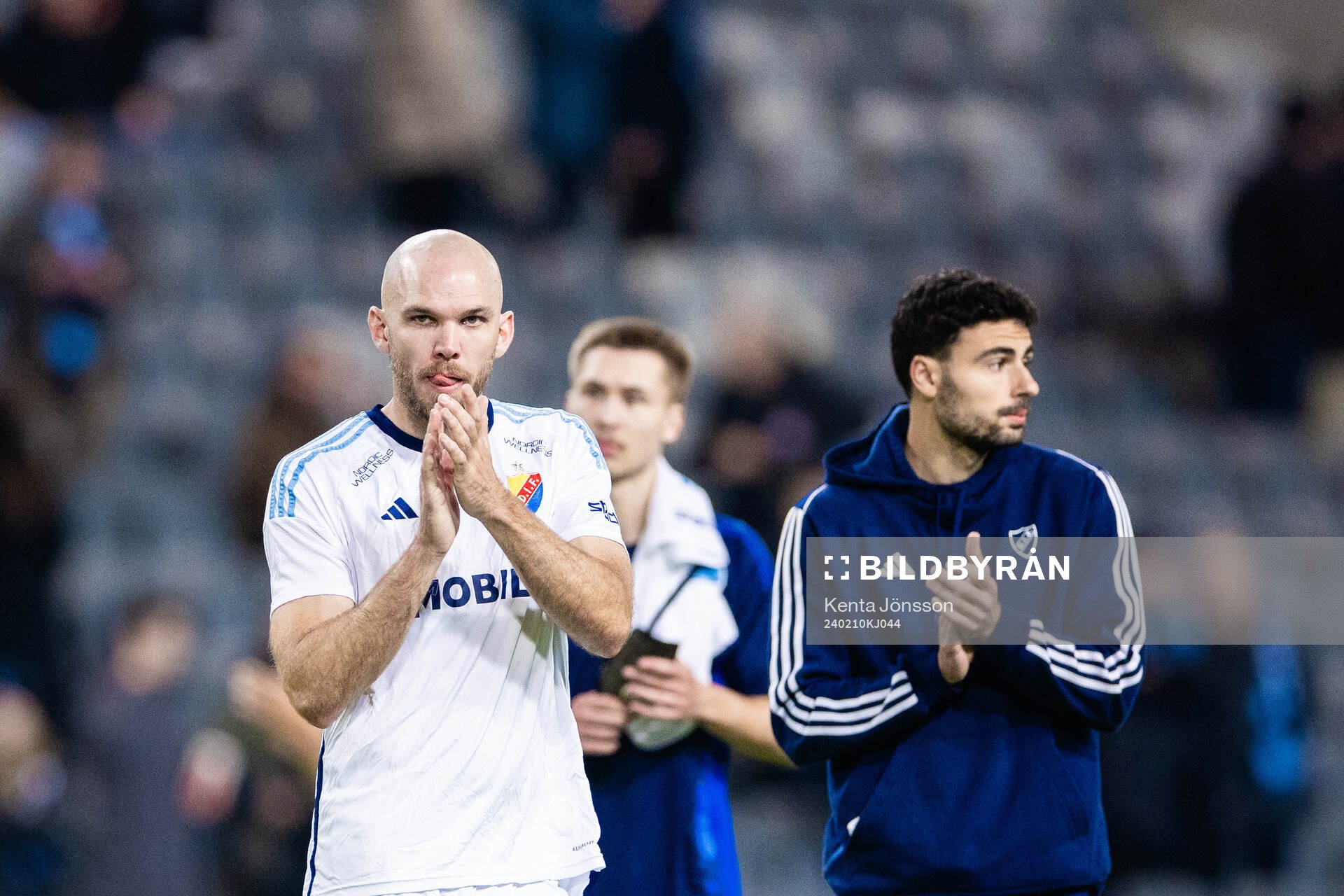 Djurgårdens Marcus Danielson och Deniz Hümmet applåderar