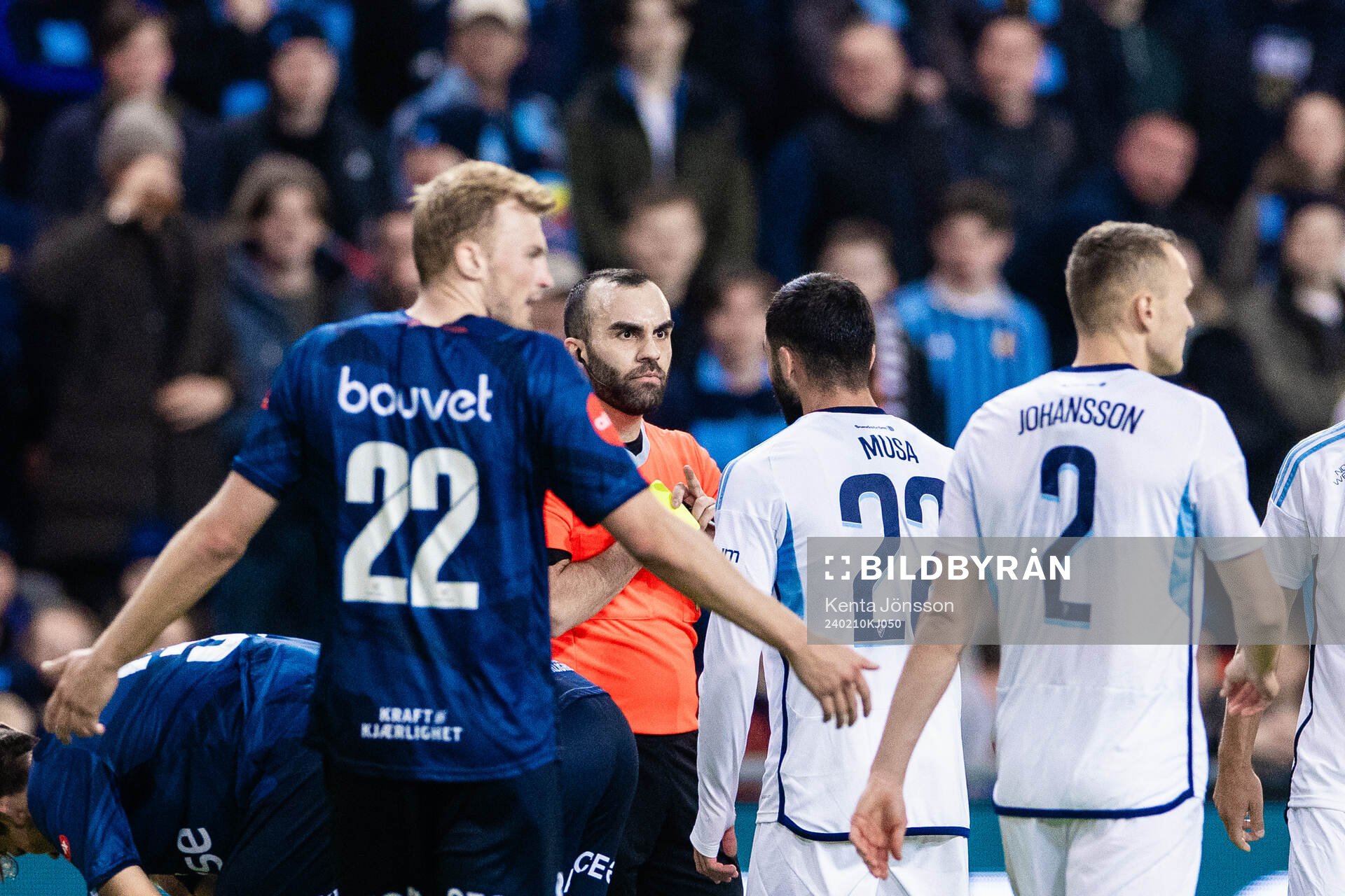 Domare Rambod Beigi och Djurgårdens Musa Gurbanli