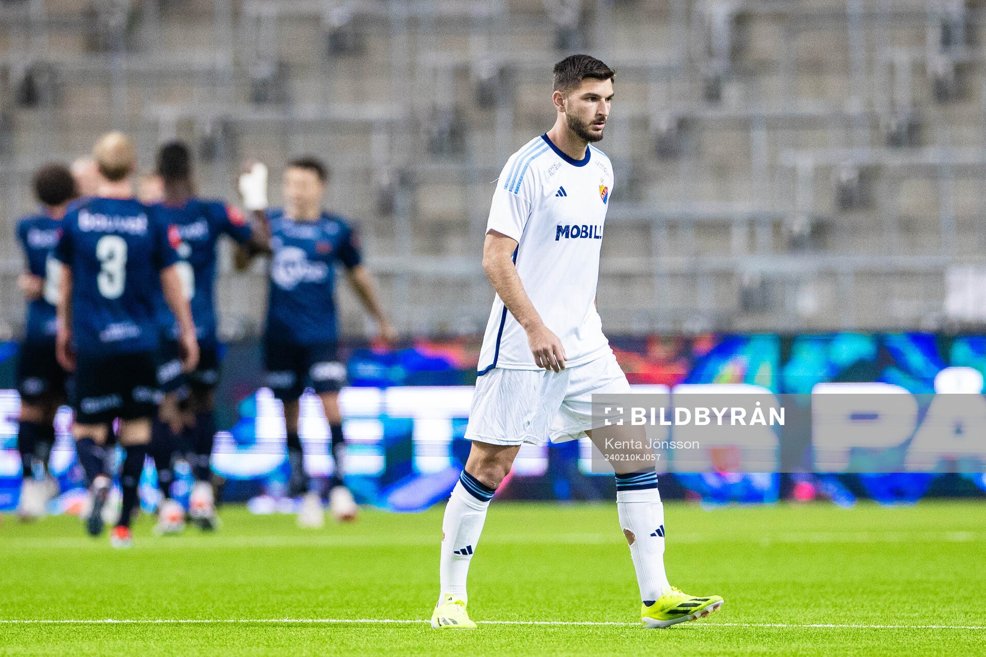 Djurgårdens Besard Sabovic deppar
