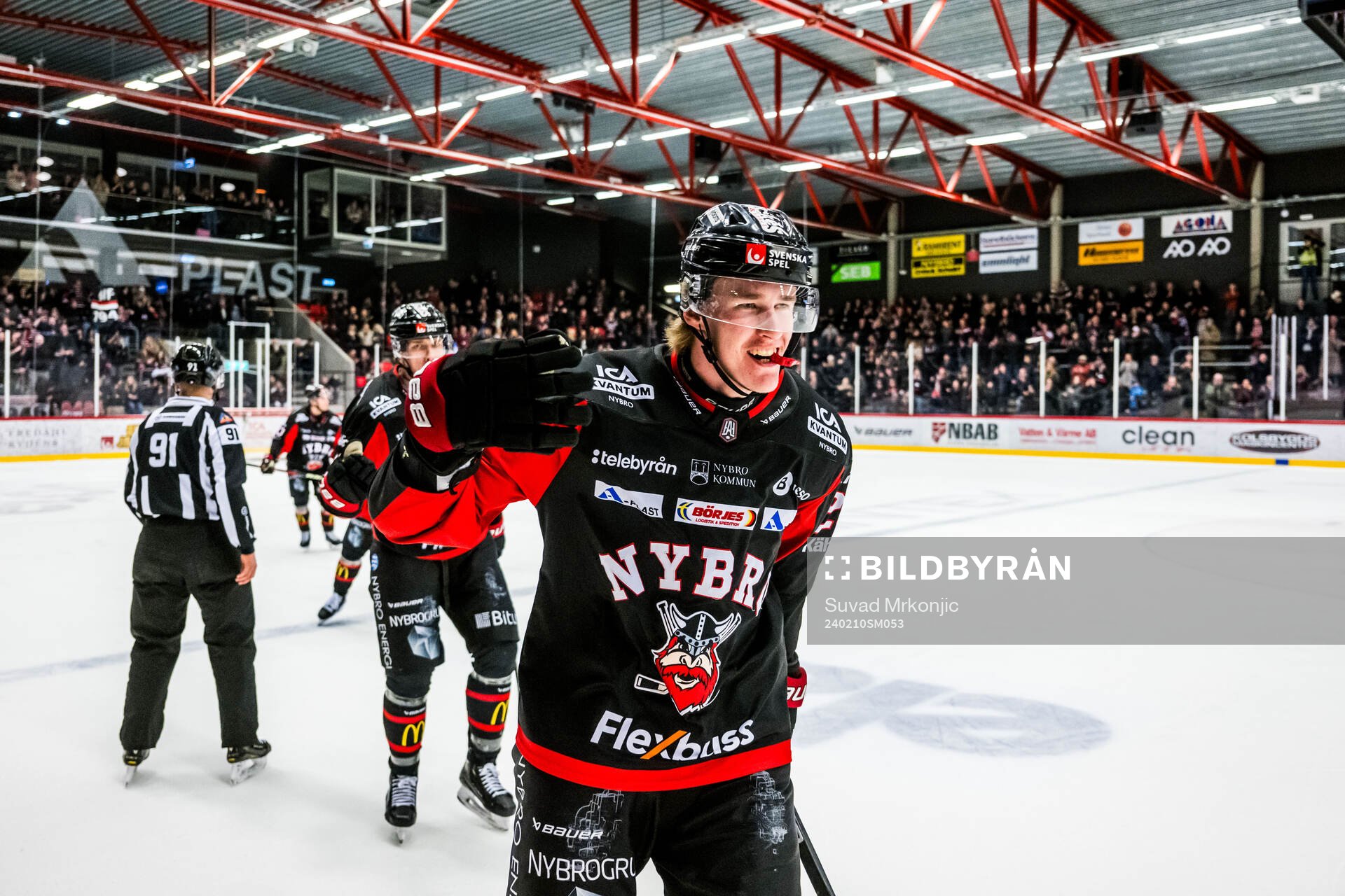 Nybros Jacob Grönhagen jublar