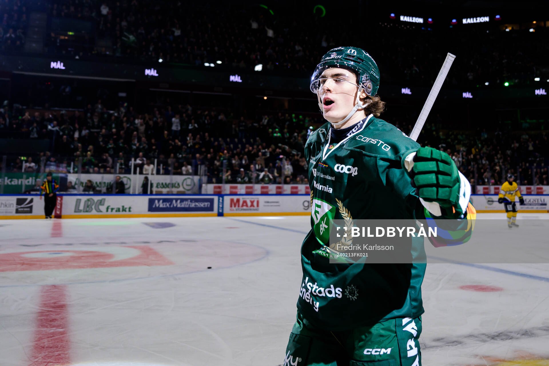 Färjestads Liam Öhgren jublar