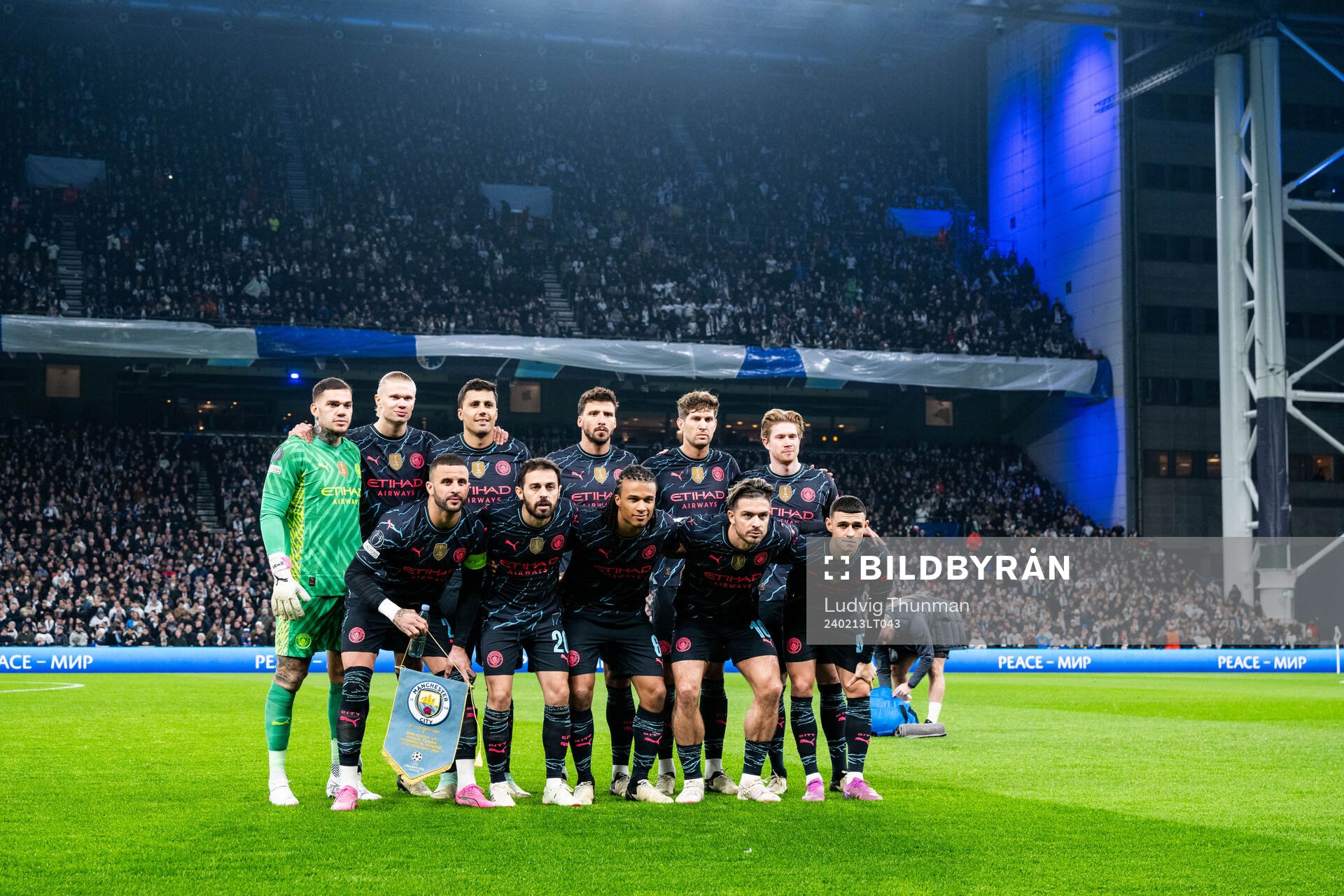 goalkeeper Ederson, Erling Braut Haaland, Rodri, John