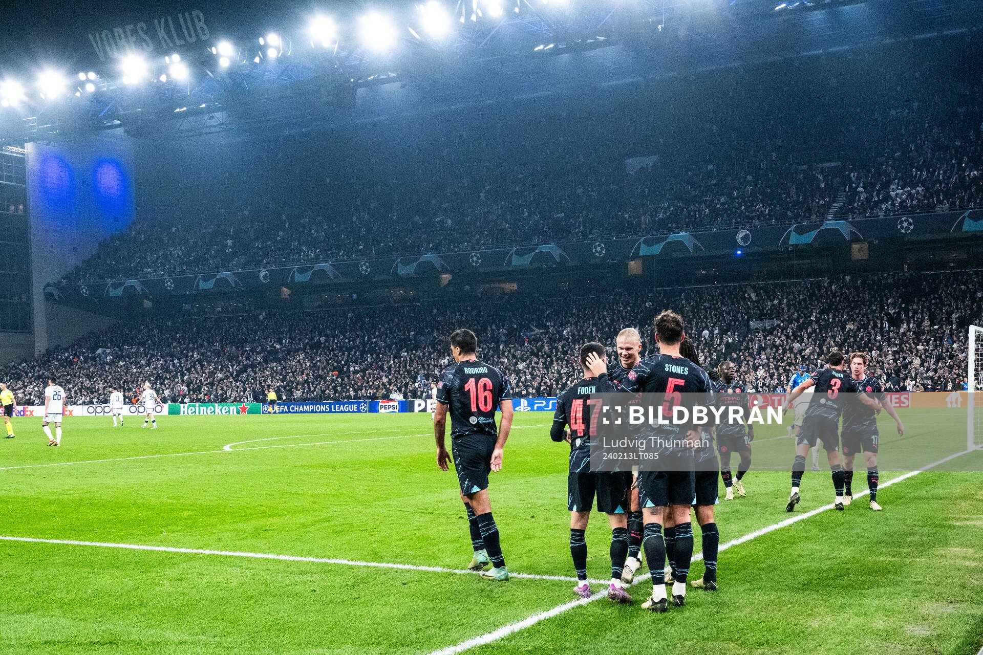 Phil Foden of Manchester City celebrates