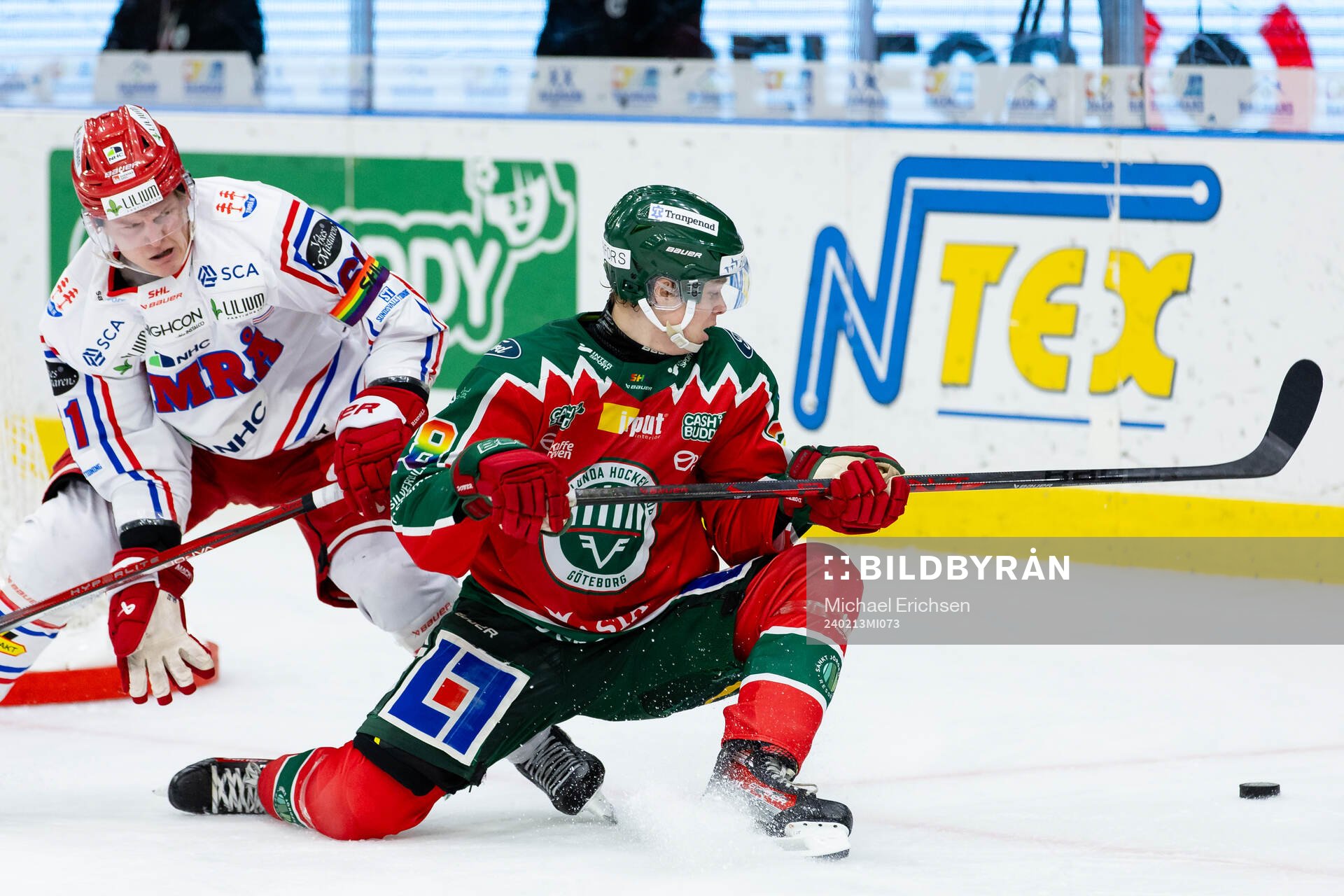 Timrås Axel Rindell och Frölundas Noah Dower Nilsson