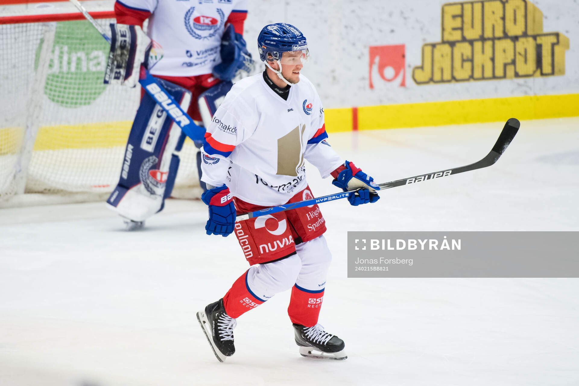 Oskarshamns Rasmus Bengtsson  innan ishockeymatchen i SHL