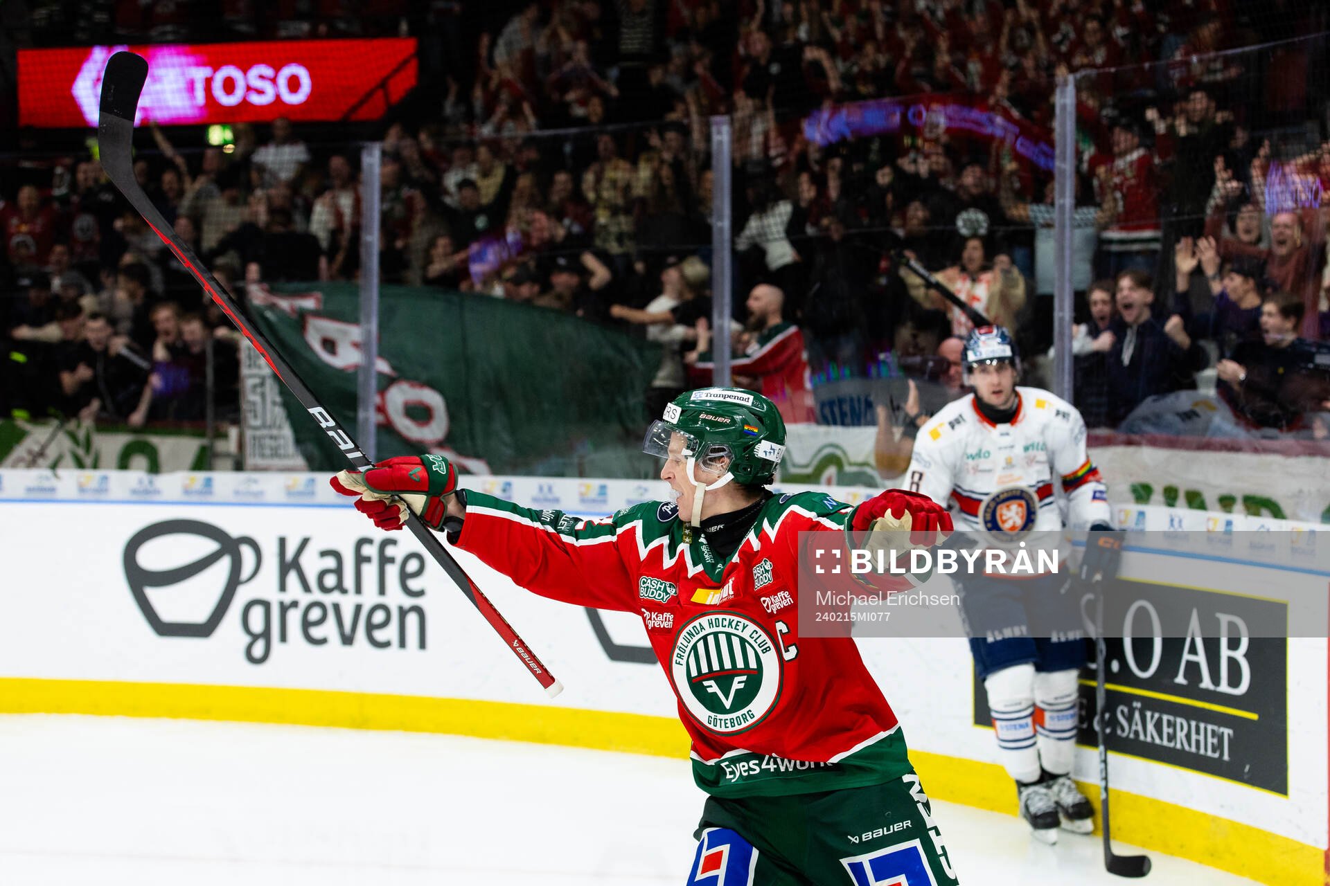 Frölundas Max Friberg jublar