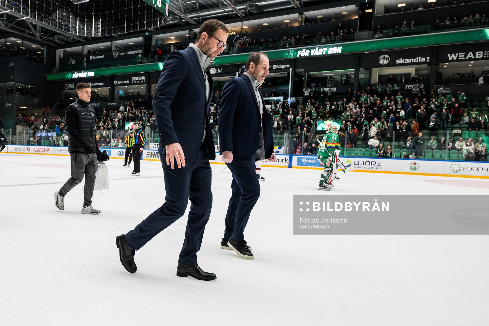 Rögles tränare Roger Hansson och assisterande tränare
