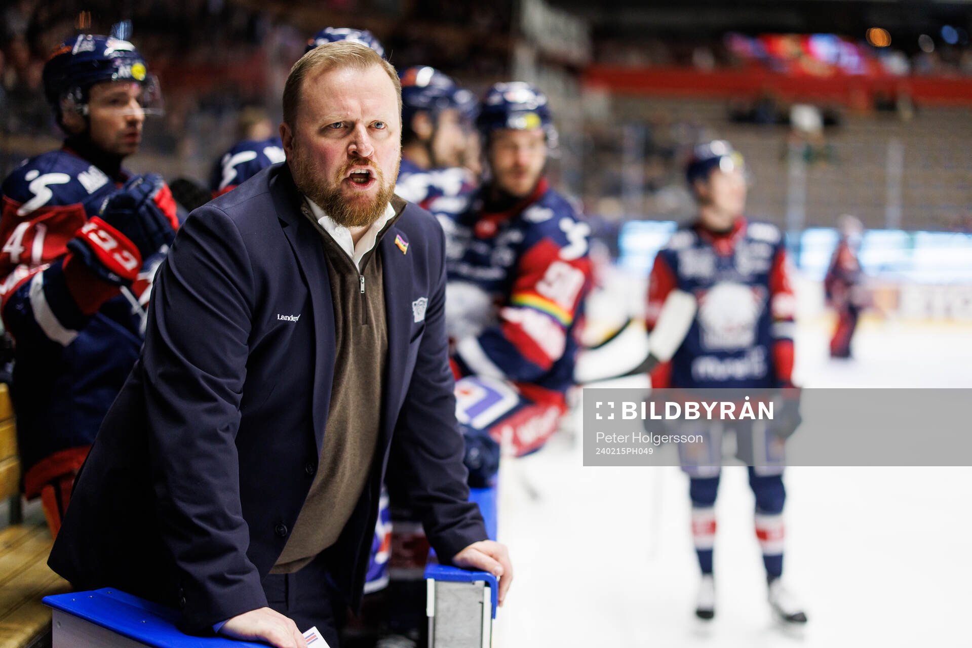 Linköpings tränare Klas Östman reagerar