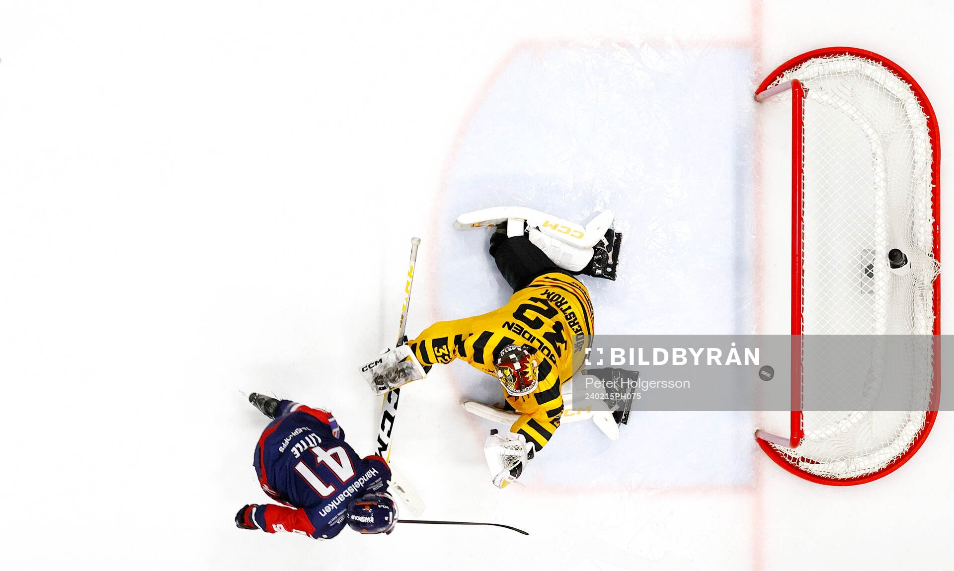 Linköpings Broc Little och Skellefteås målvakt Linus