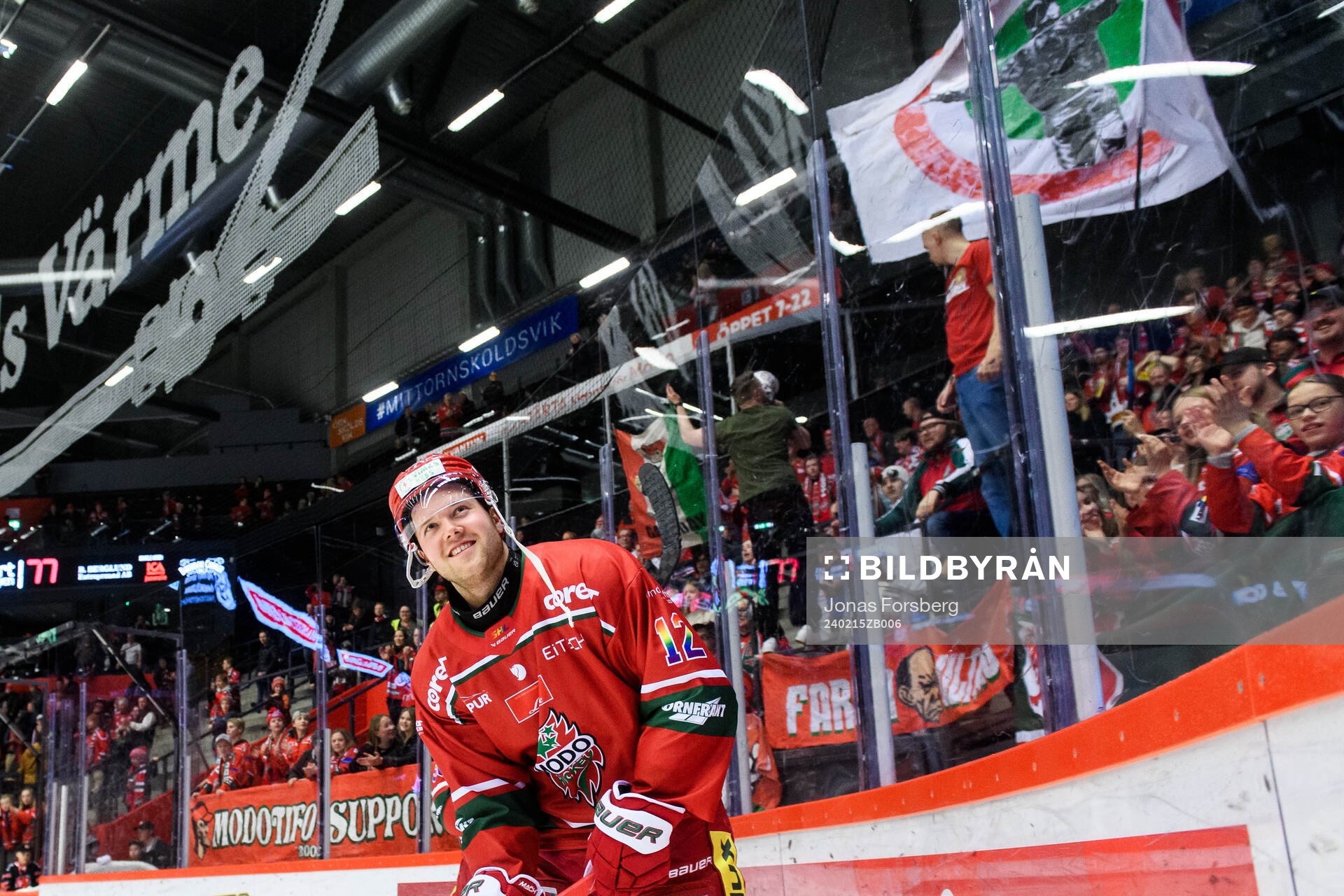 MoDos Oscar Pettersson jublar