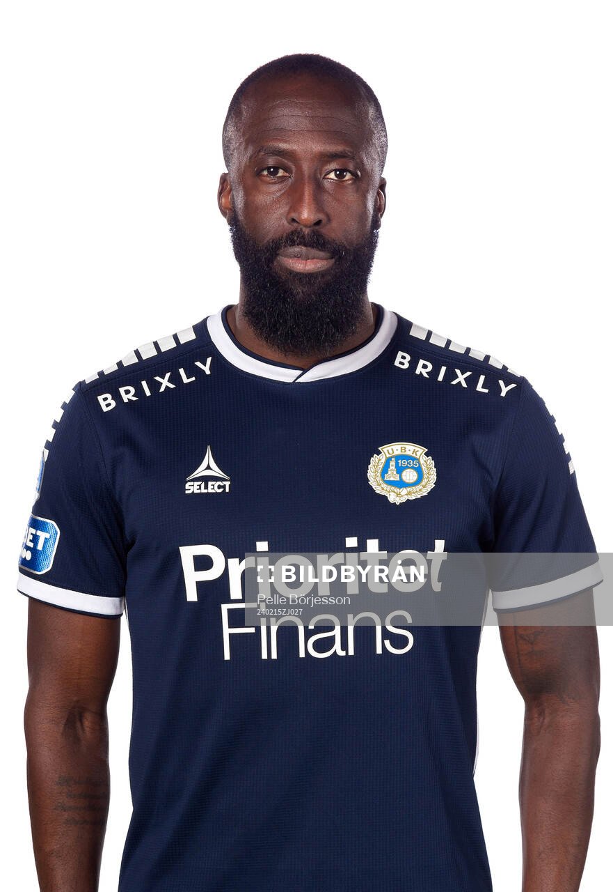 Utsiktens Ronald Mukilbi poserar för ett porträtt den 15 februari 2024 i Göteborg.