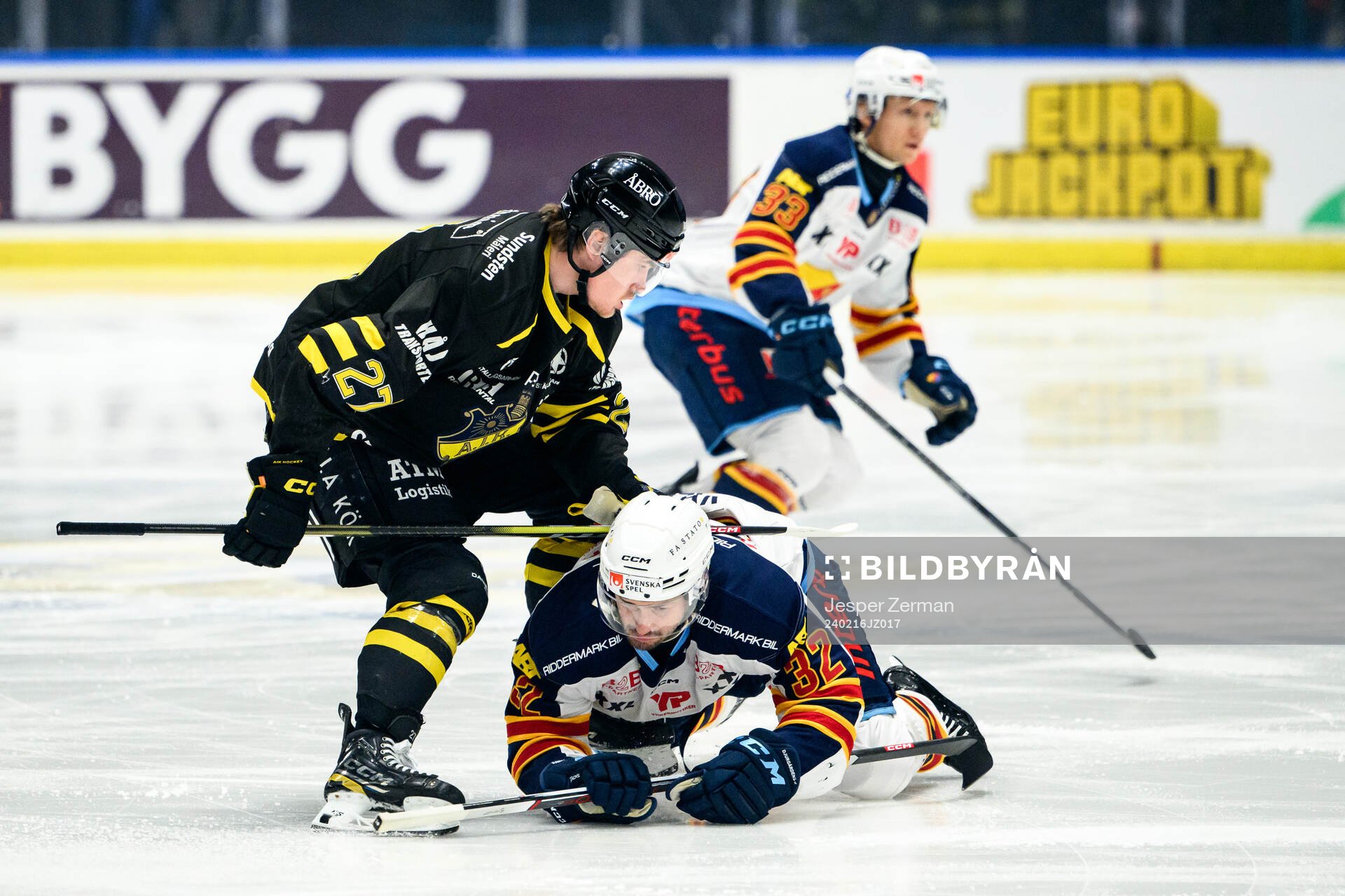 AIKs Christoffer Björk och Djurgårdens Marcus Krüger