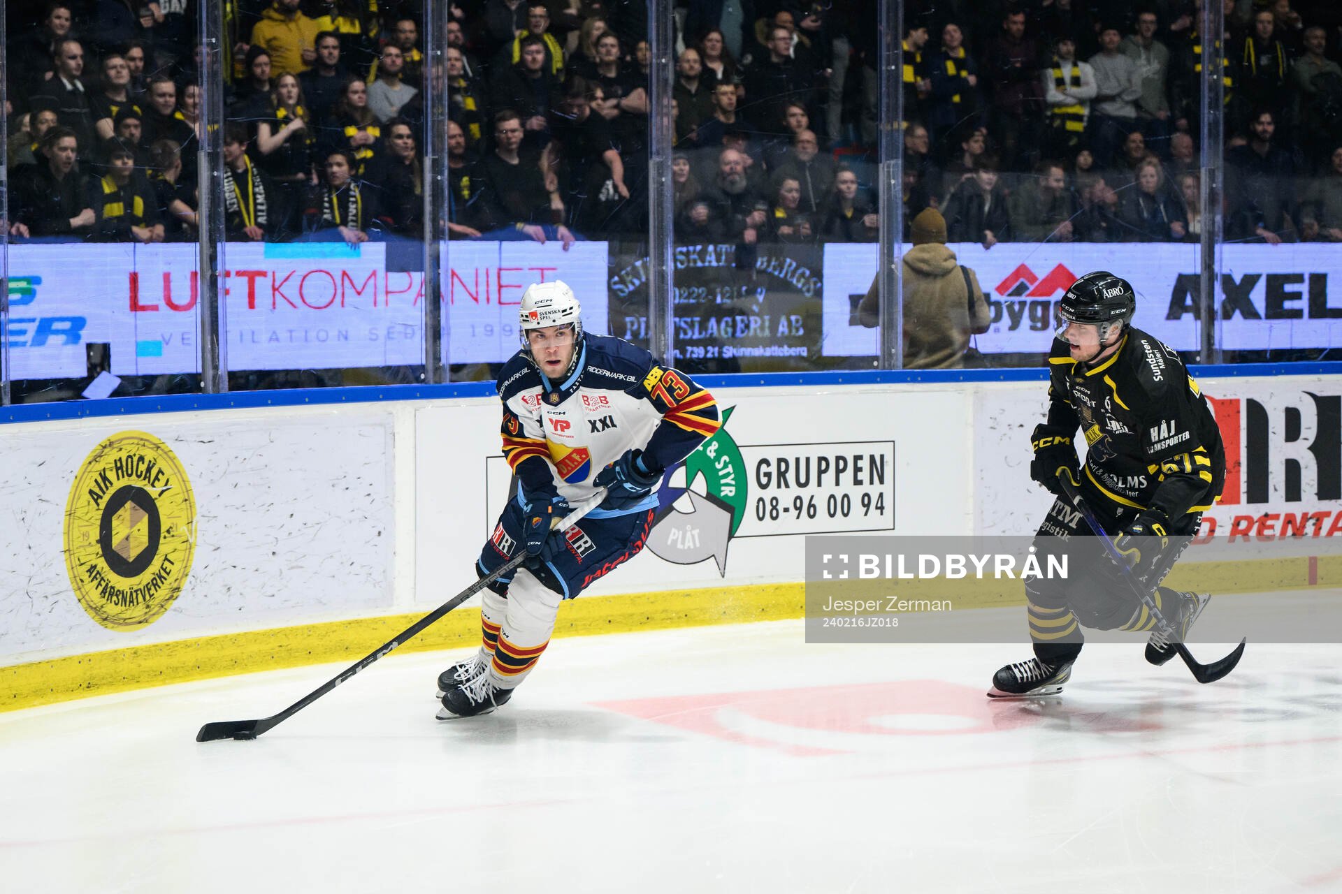 Djurgårdens Anton Gradin och AIKs Anton Olsson