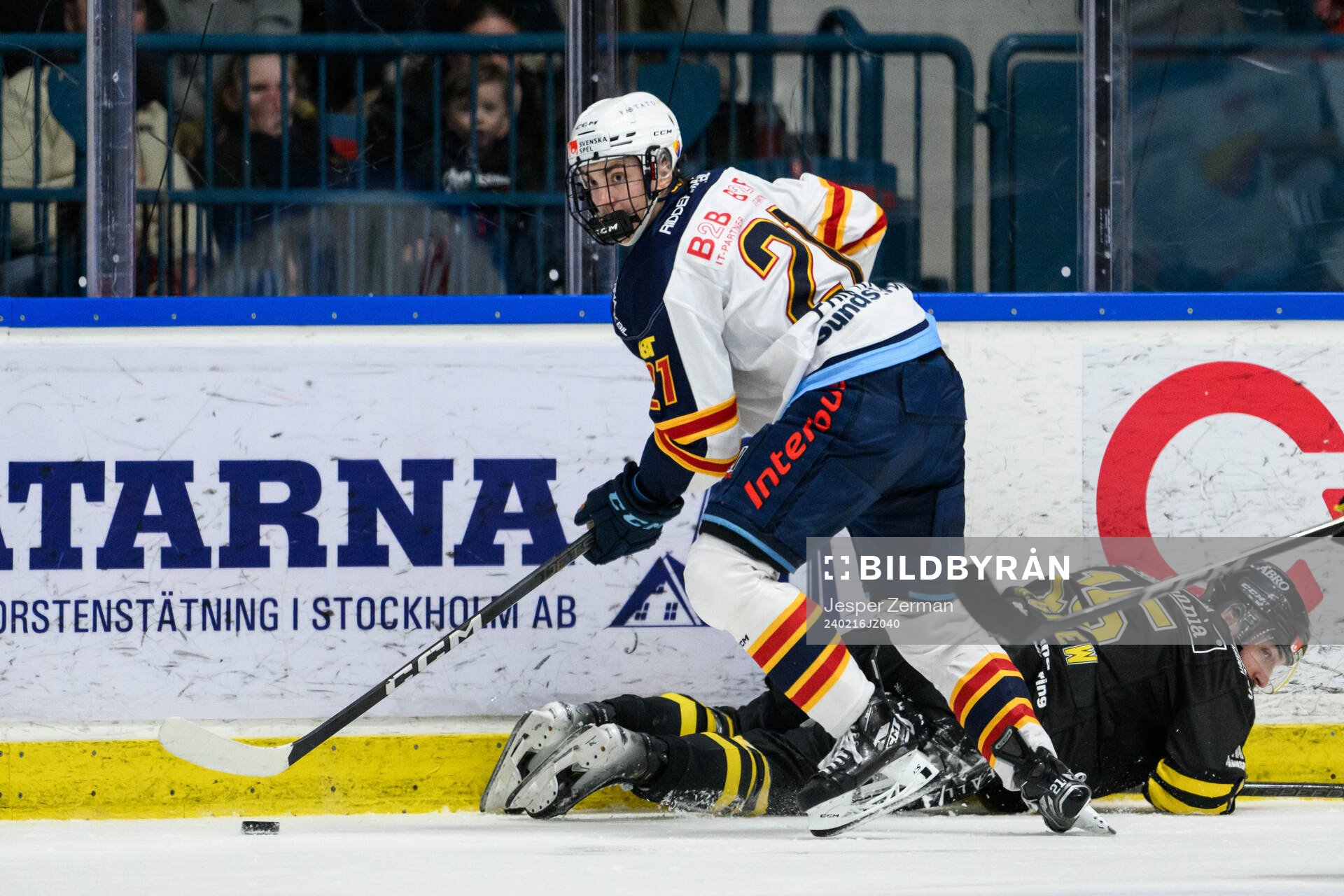 Djurgårdens Linus Eriksson och AIKs Jake Mcgrew