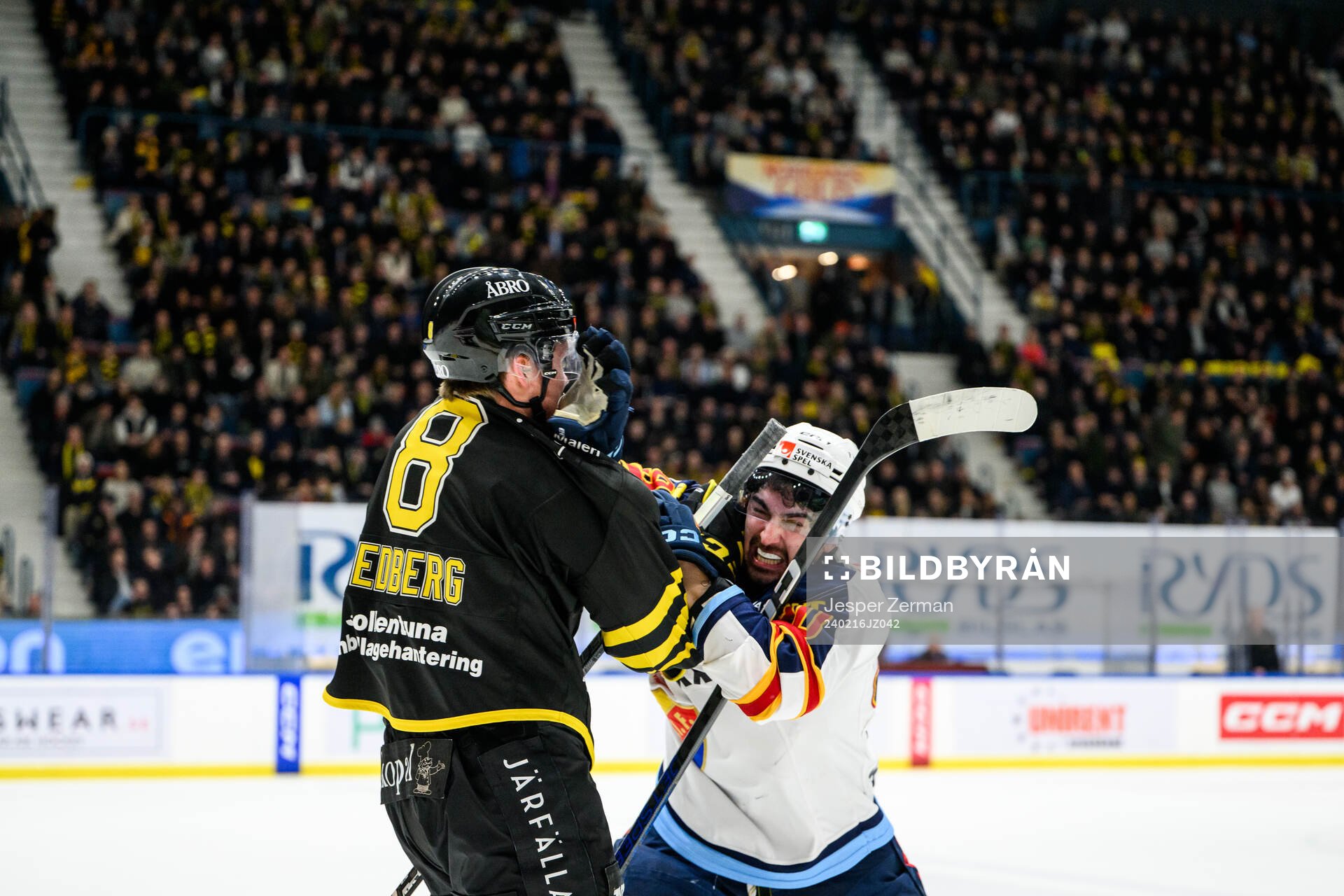 AIKs Tom Hedberg och Djurgårdens Kevin Karlsson