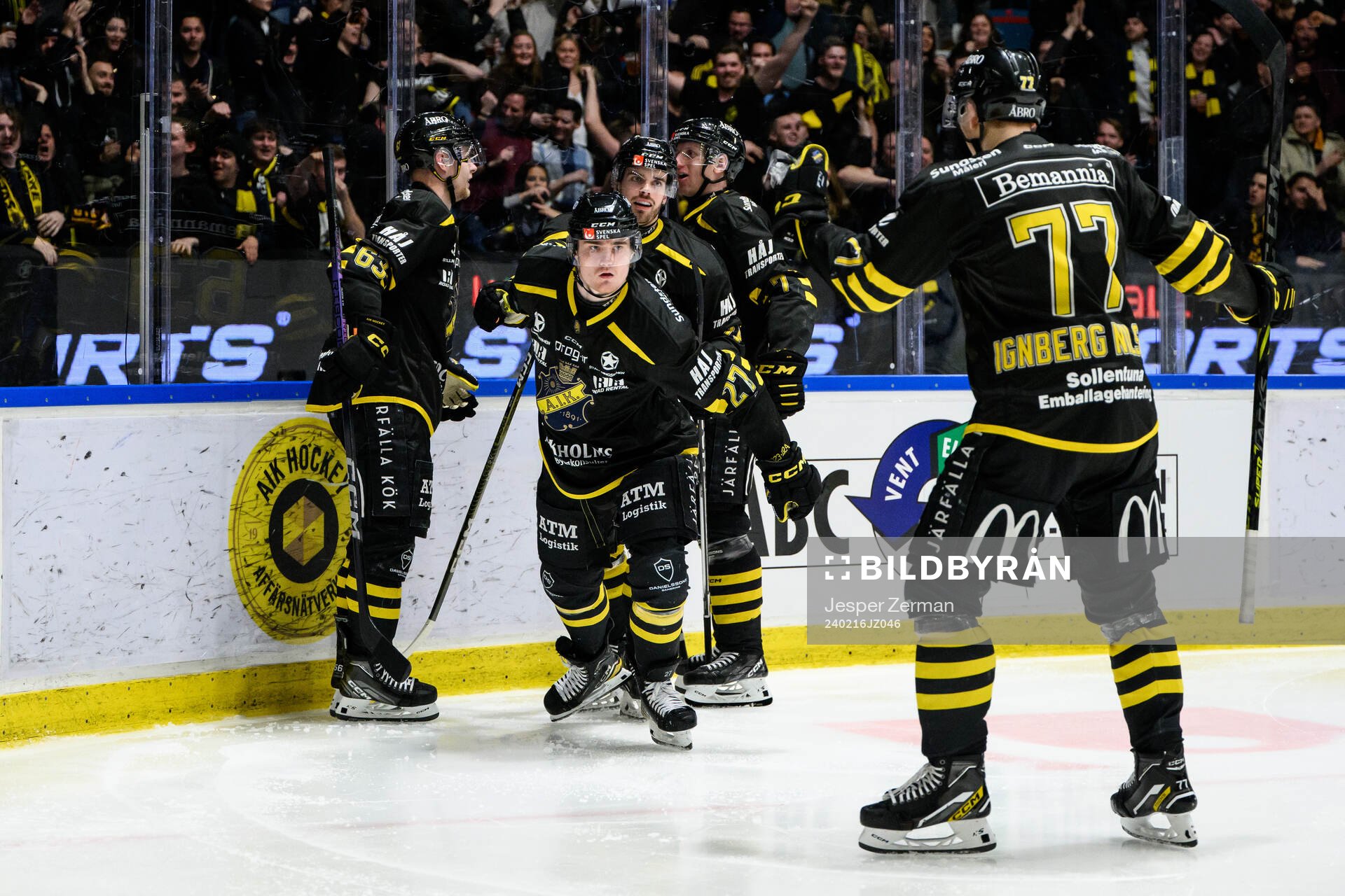 AIKs Christoffer Björk jublar