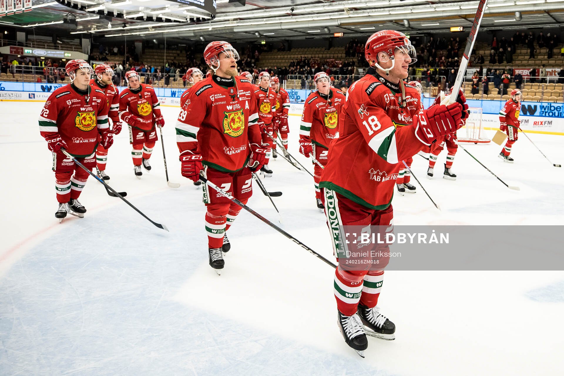 Moras Kristoffer Gunnarsson och Moras Henrik Eriksson jublar