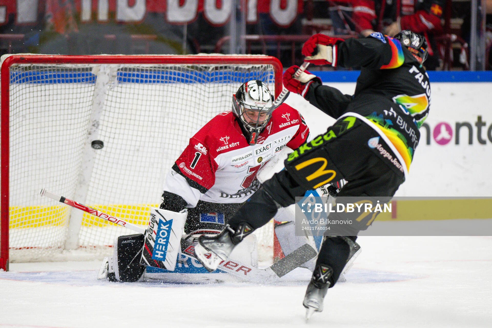 Malmö Redhawks Lauri Pajuniemi 0ch Örebros målvakt
