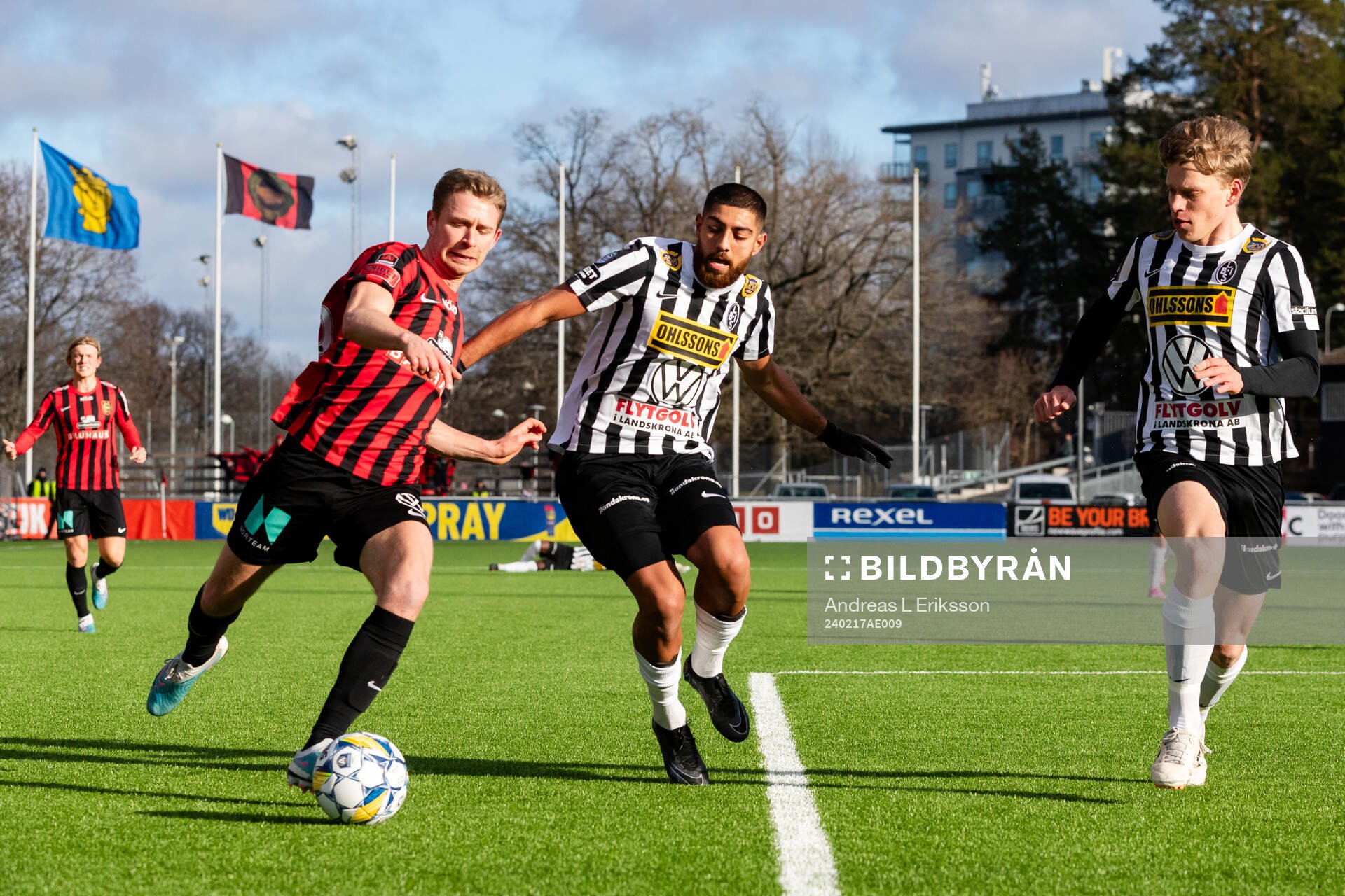 Brommapojkarnas Ludvig Fritzson i en kamp mot Landskronas