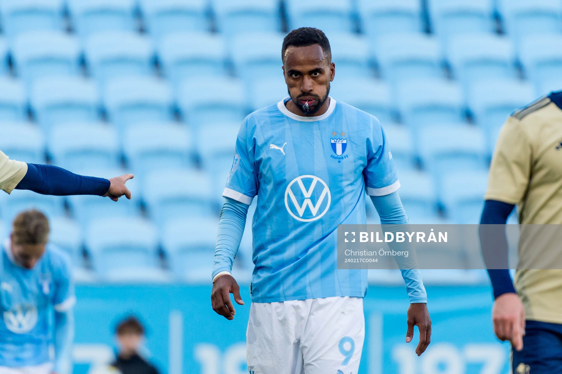 Malmö FFs Isaac Kiese Thelin deppar