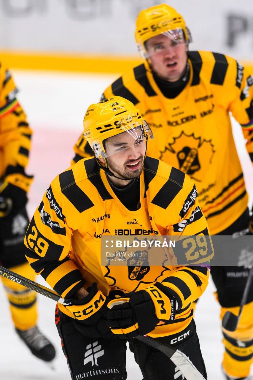 Skellefteås Dylan Sikura  jublar
