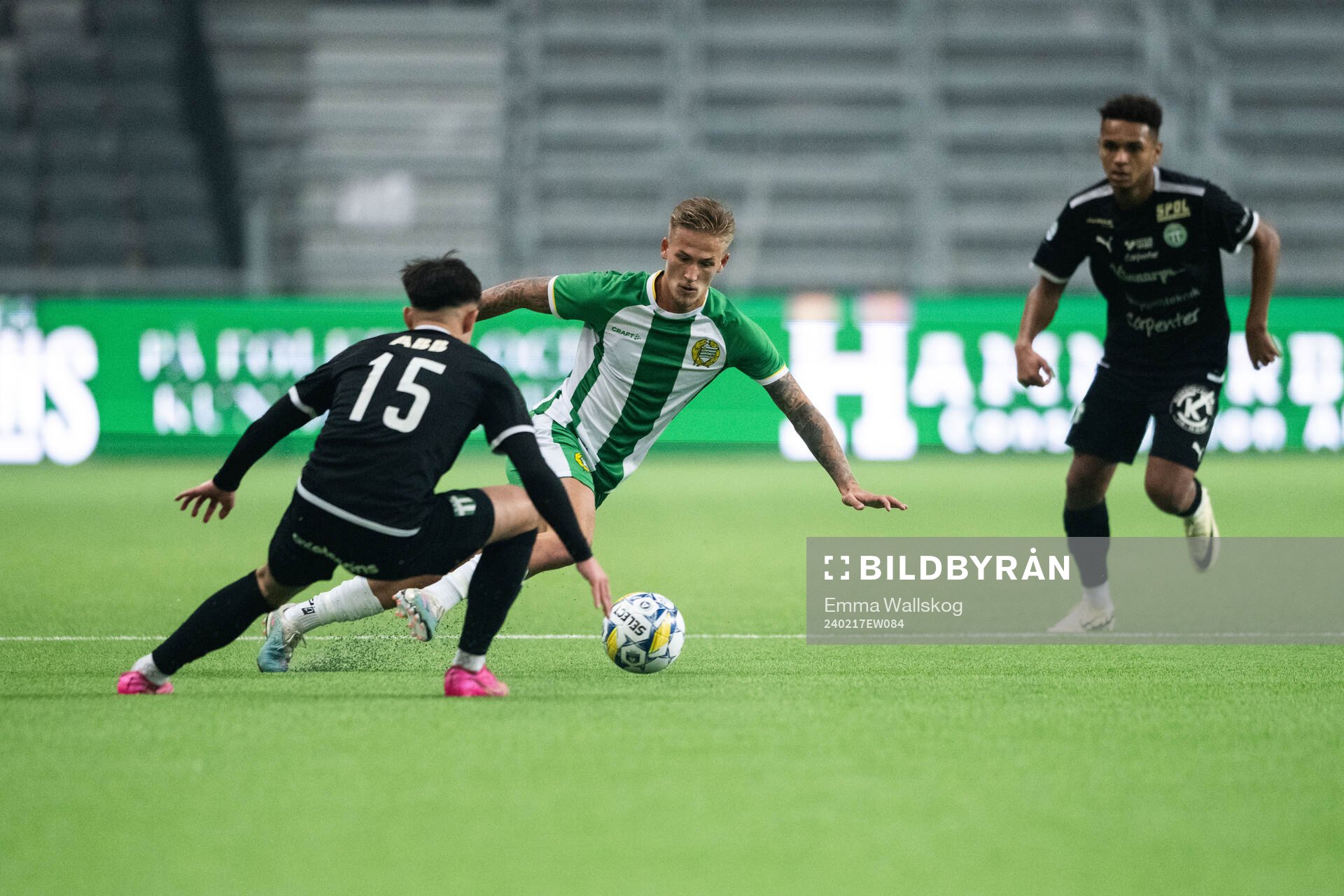Västerås SKs Alexander Thongla-Iad Warneryd och Hammarbys