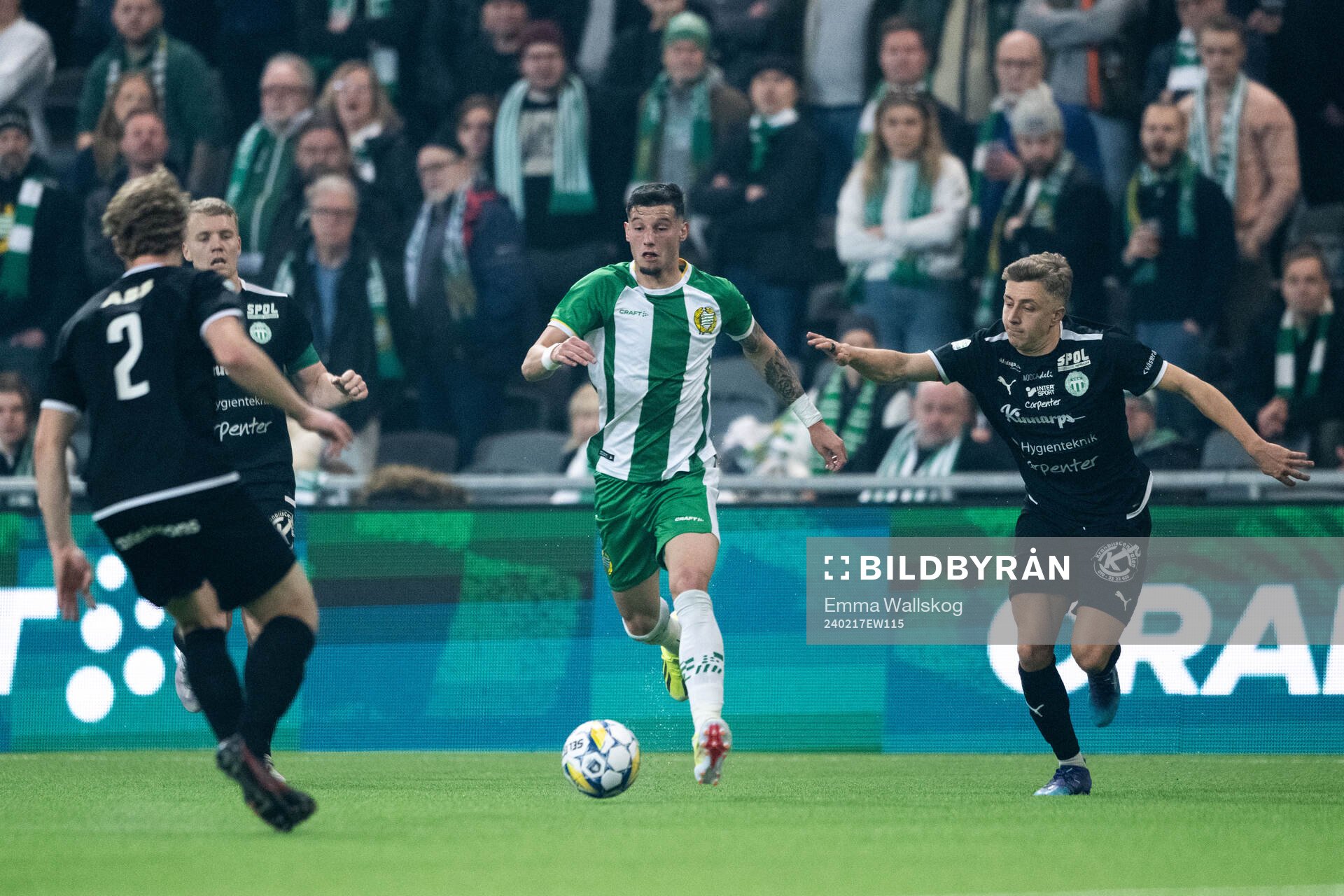 Hammarbys Viktor Djukanovic och Västerås SKs Simon Gefvert