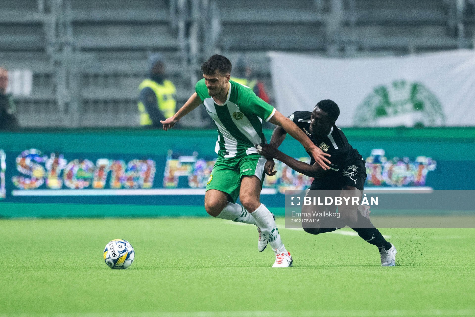 Hammarbys Pavle Vagic och Västerås SKs Ibrahim Yalatif