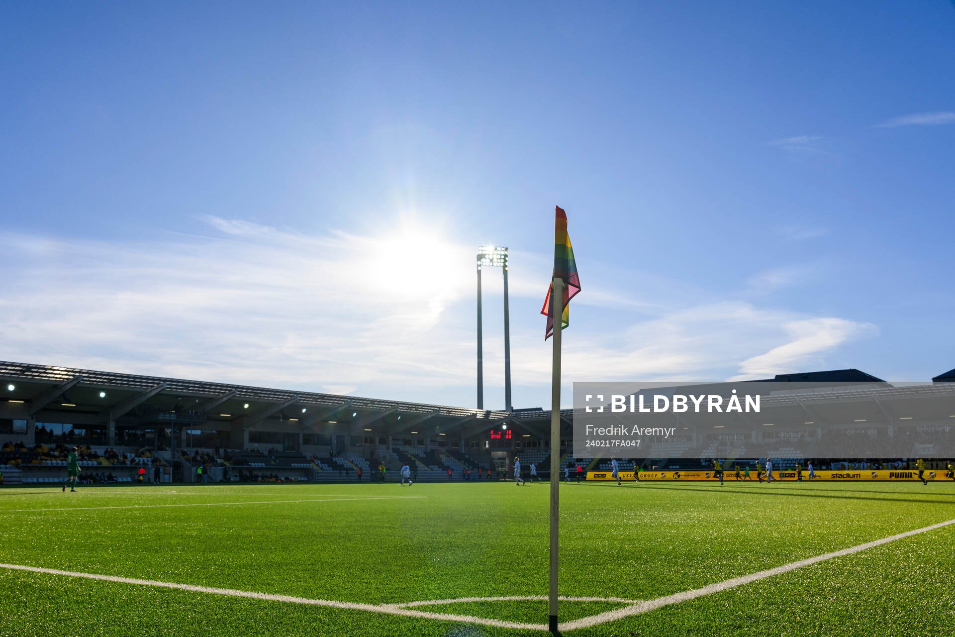 Bravida Arena i solsken