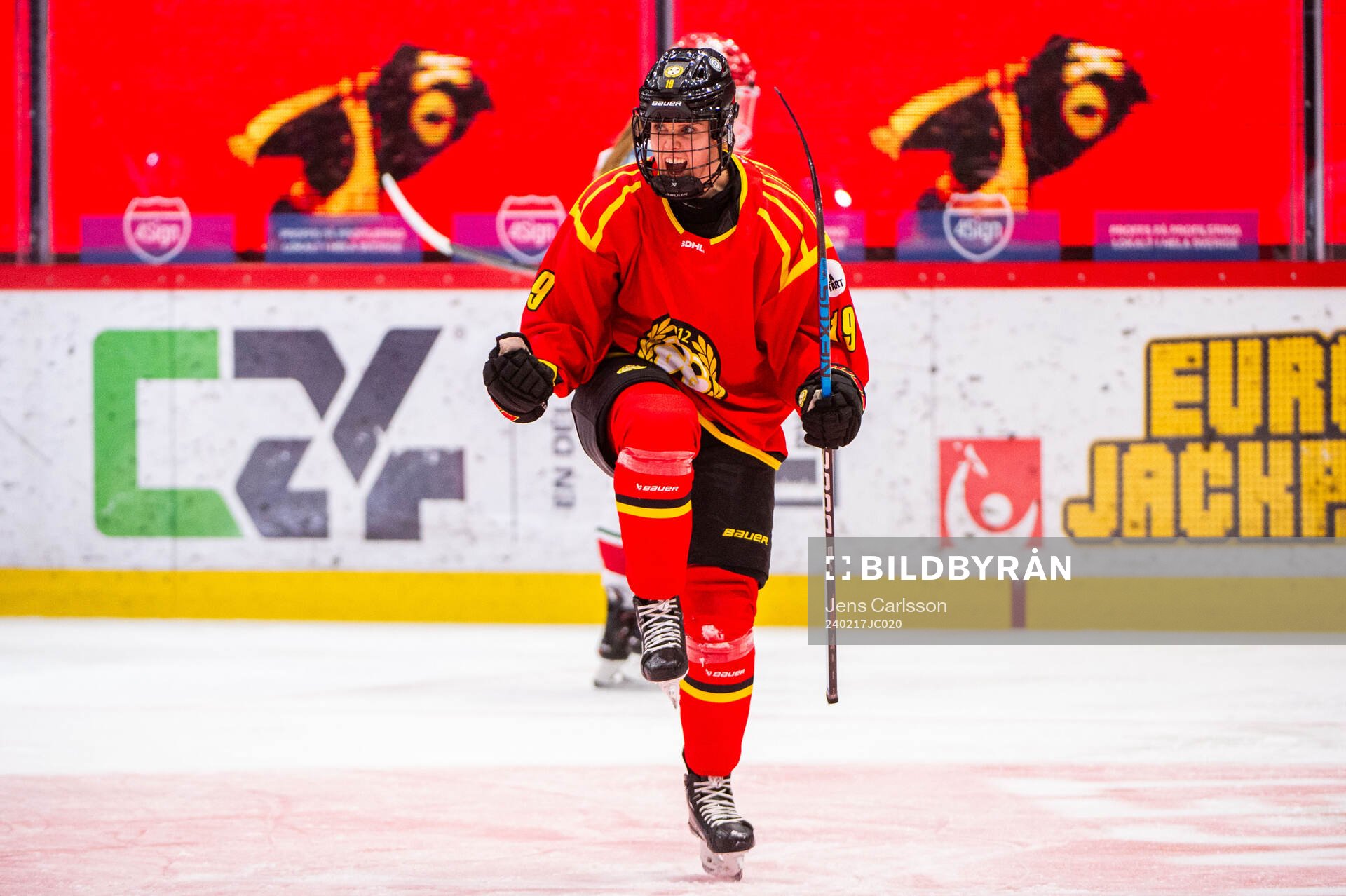 Brynäs Julia Östlund jublar
