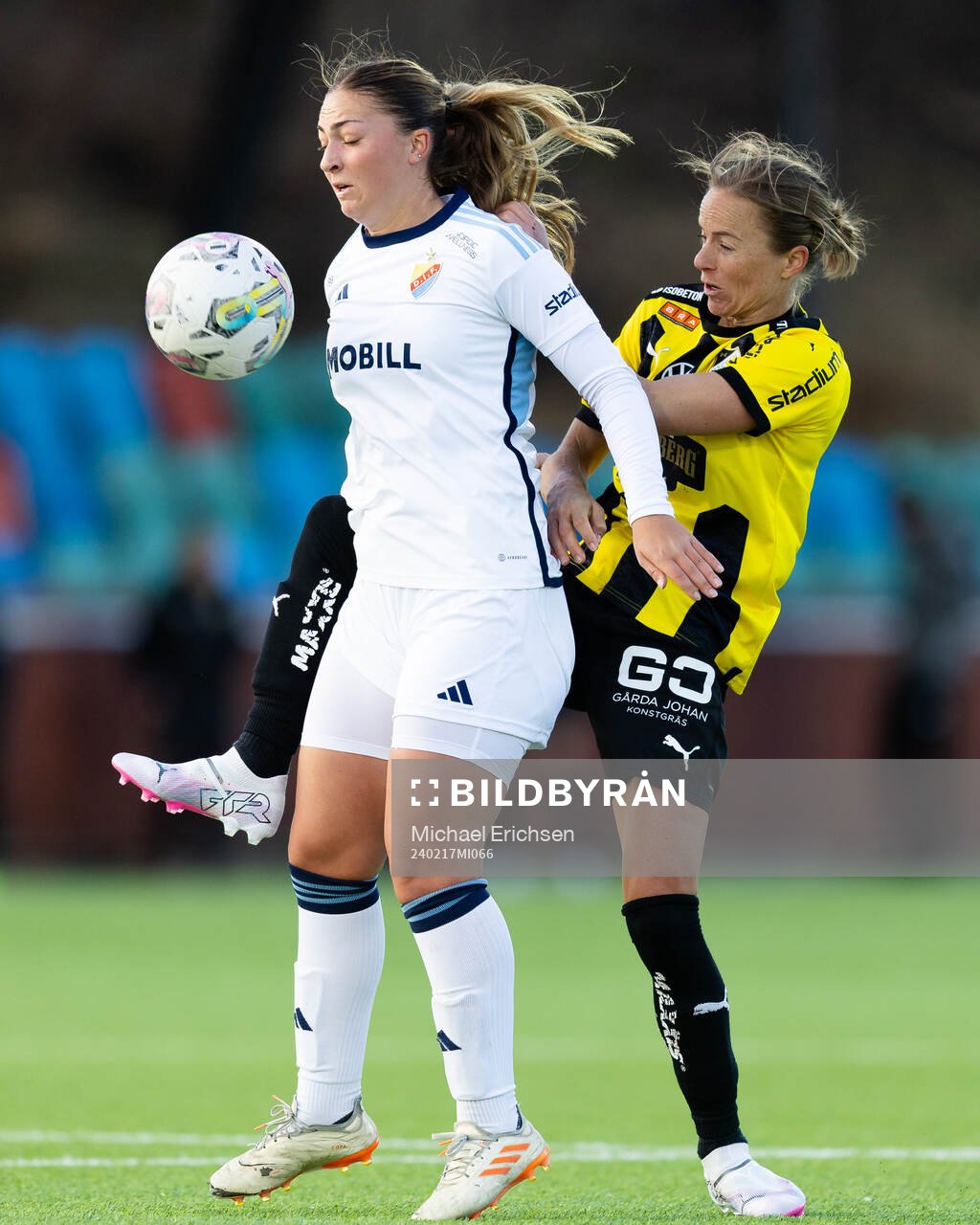 Djurgårdens Olivia Ländin Sjöblom och Häckens  Aivi Luik