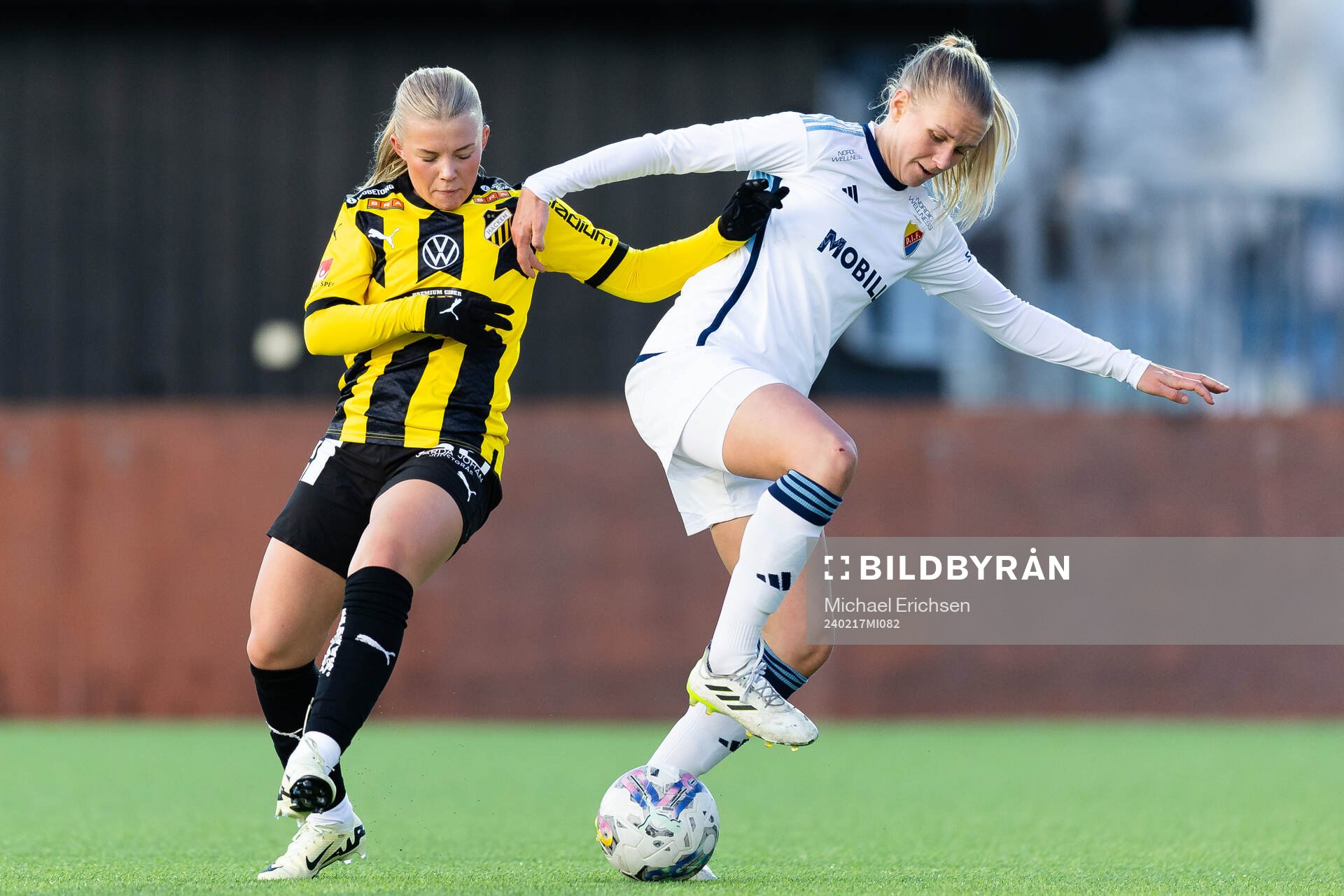 Häckens Matilda Nildén och Djurgårdens Nellie Lilja