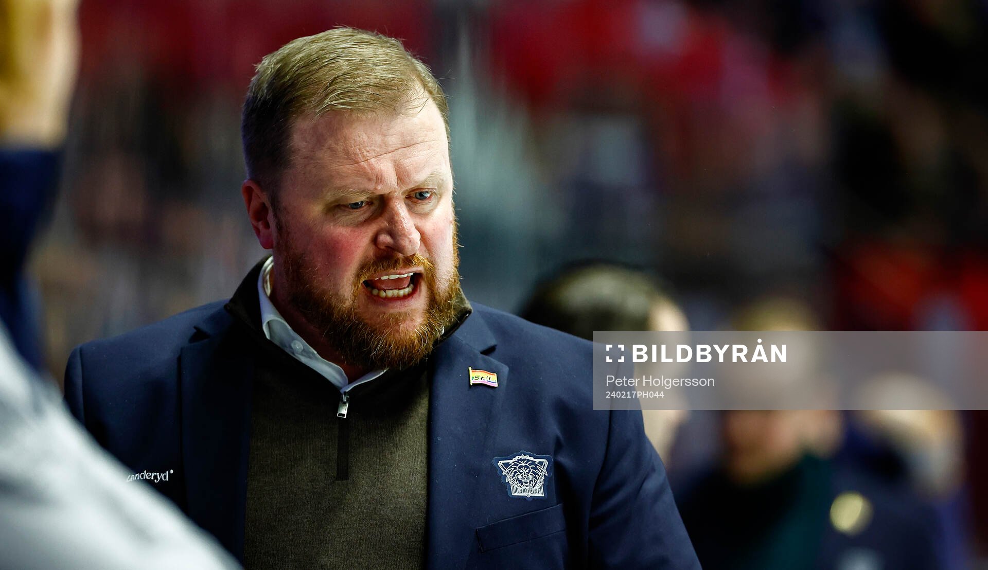 Linköpings tränare Klas Östman reagerar