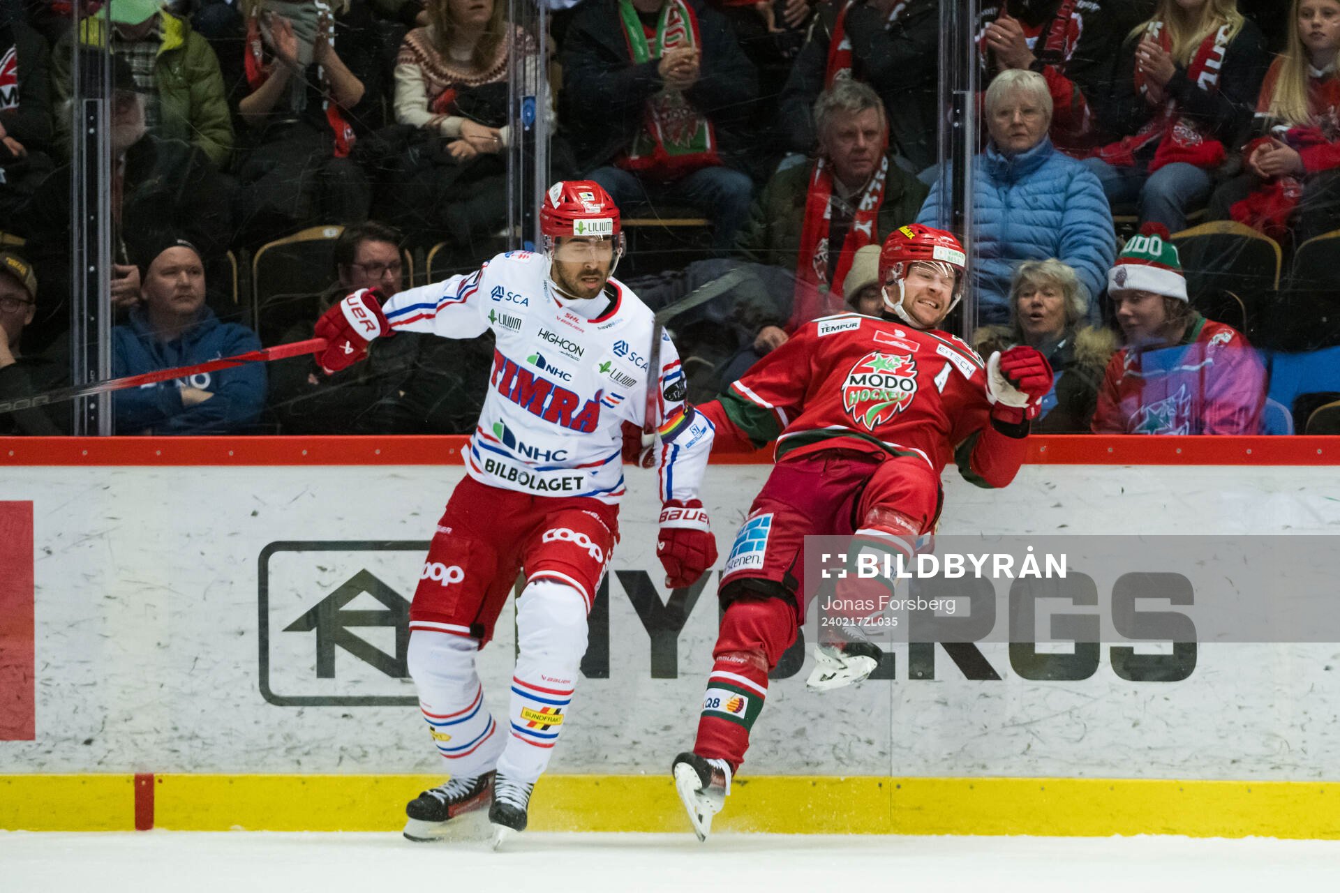 Timrås Jeremy Boyce-Rotevall och MoDos Sebastian Ohlsson