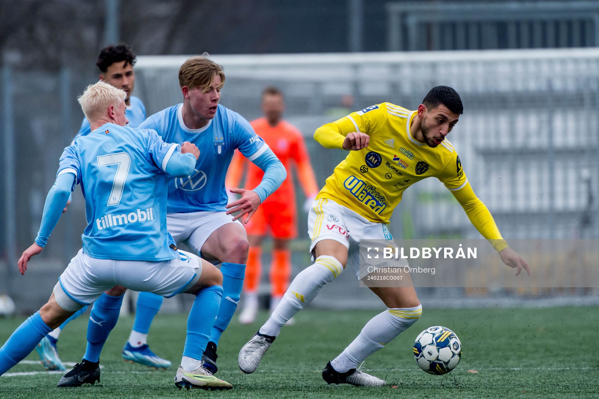 Falkenbergs FFs Leornardo Farah Shahin och Malmö FFs Otto
